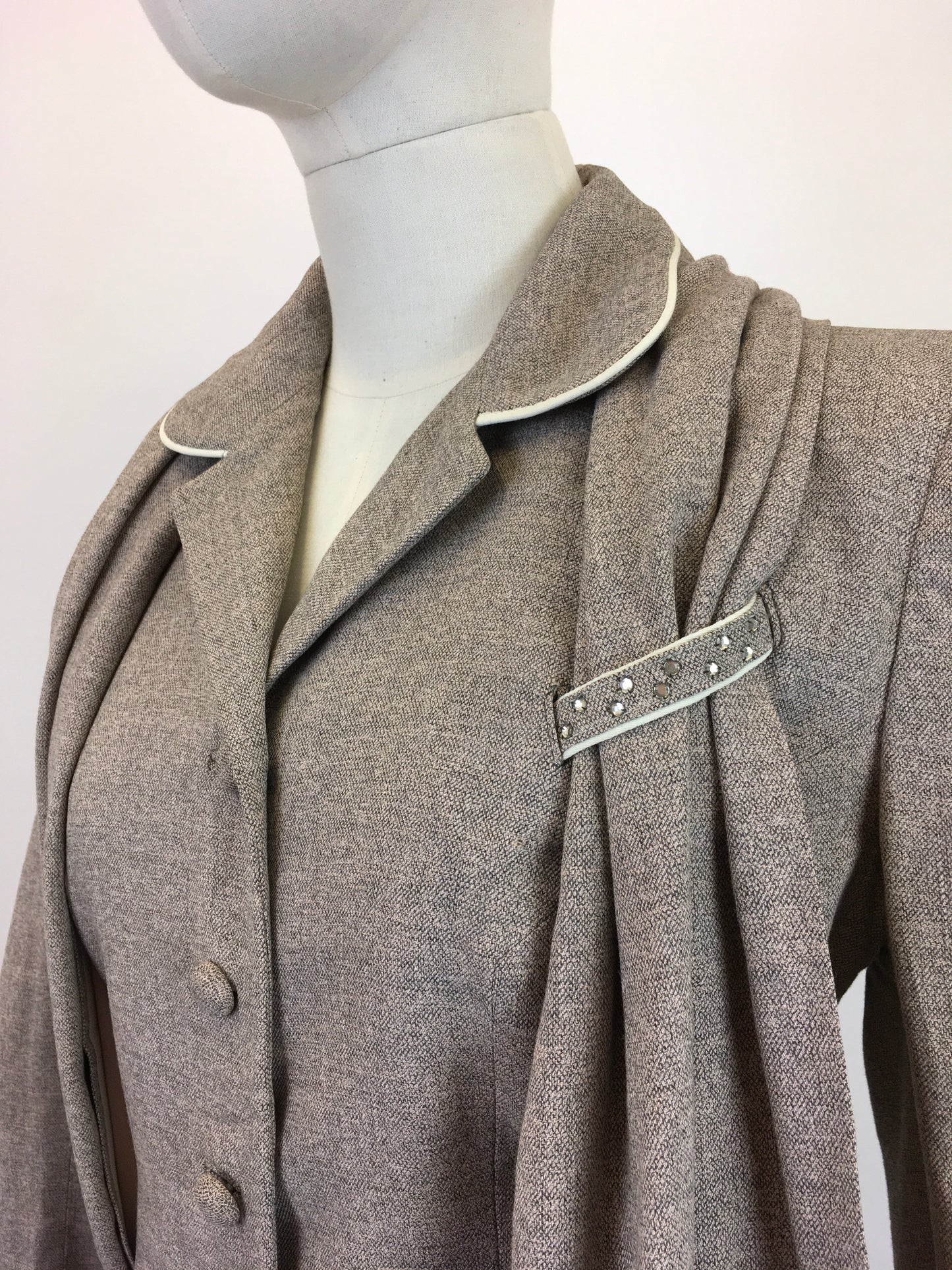 Original 1940's STUNNING 3pc Suit - In Soft Fawn with A Draped Tasselled Scarf