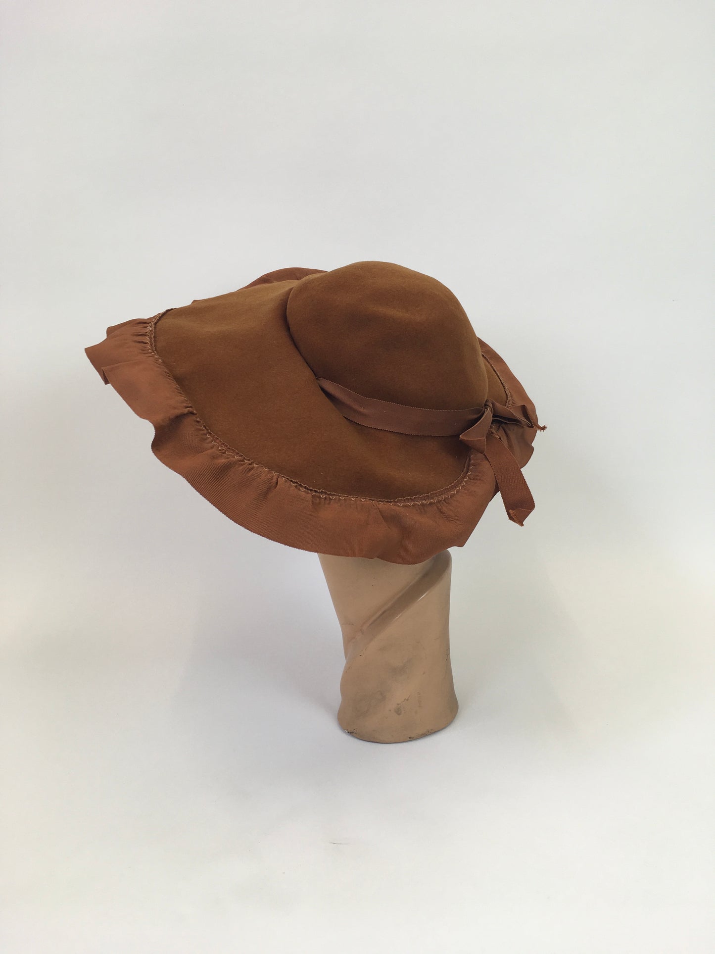 Original 1940's Sensational Brimmed Hat - In Warm Cinnamon With a Ruffled Trim