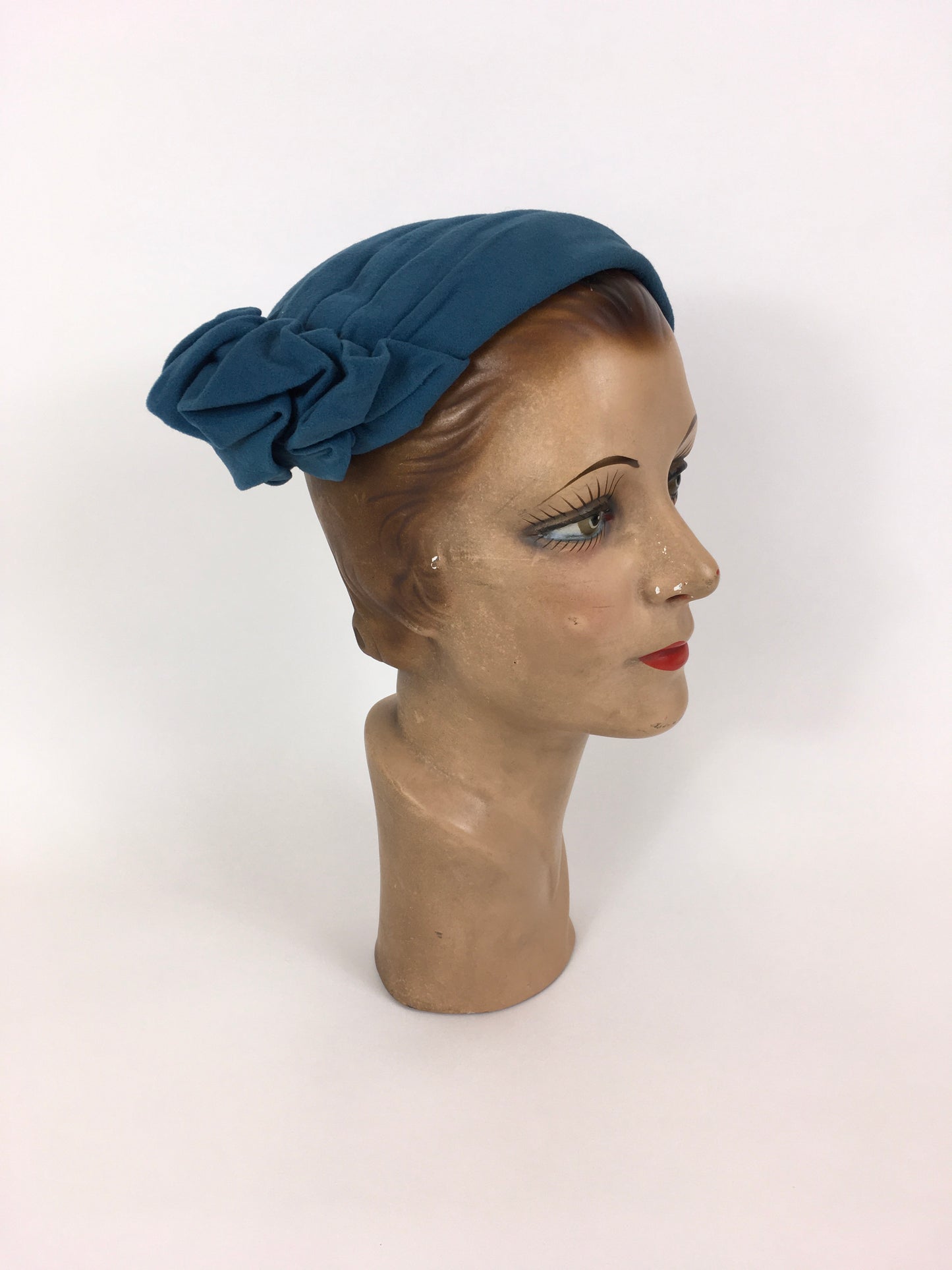 Original Late 1940’s early 1950’s Darling Structured Hat - In A Warm Teal