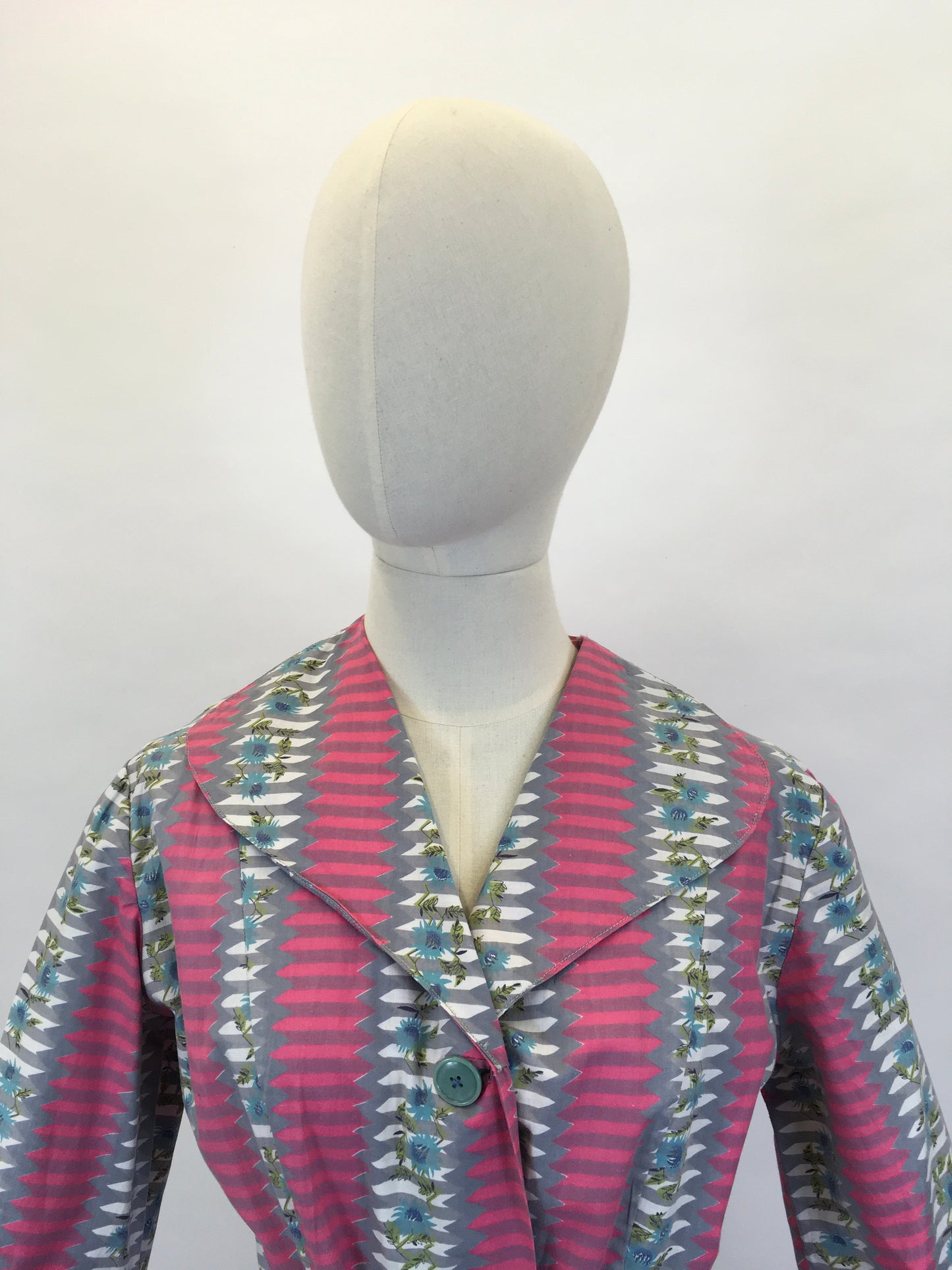 Original 1950’s Pretty Cotton Day Dress - In Bright Pinks, Blues & Greys