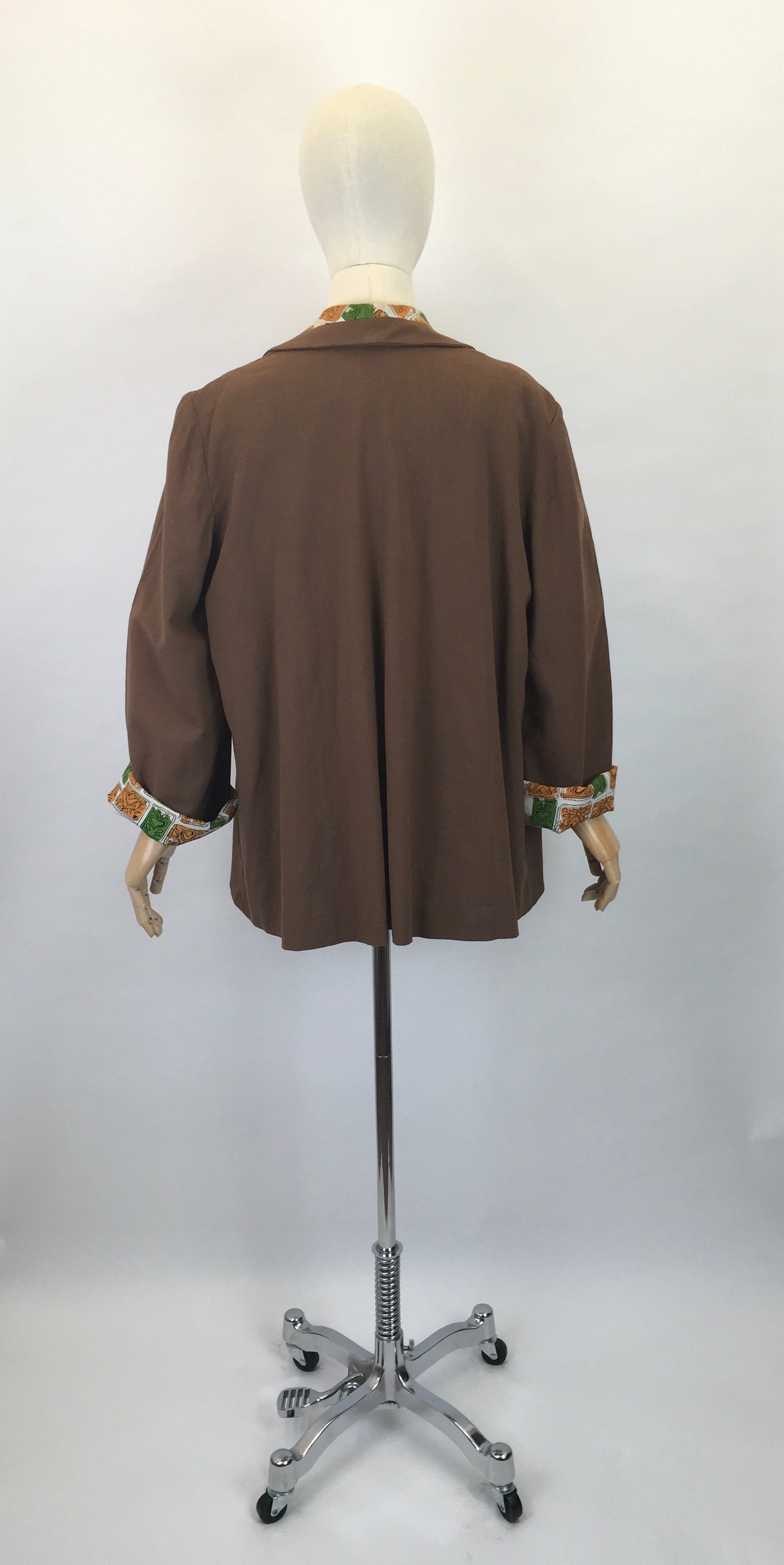 Original 1940s Brown Linen Swing Jacket - With a Fabulous Contrast Rayon Lining in Bright Oranges and Greens