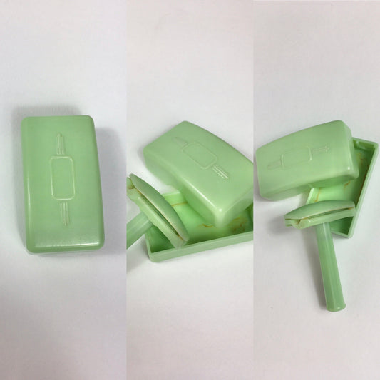 Original 1940’s Ladies Shaver by ‘ Nymph ‘ - In that Classic Deco Green