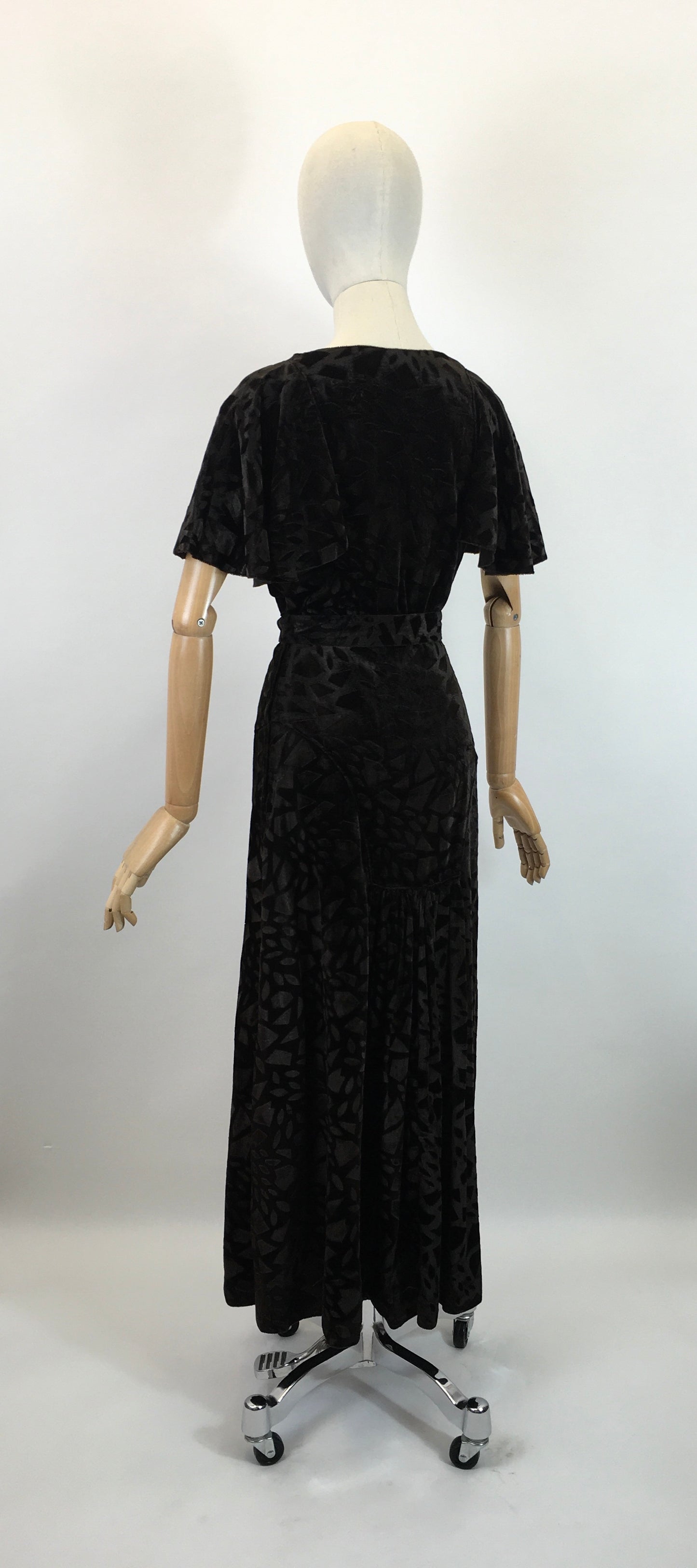 Original 1930's Sensational Evening Gown - In A Rich Dark Chocolate Devore