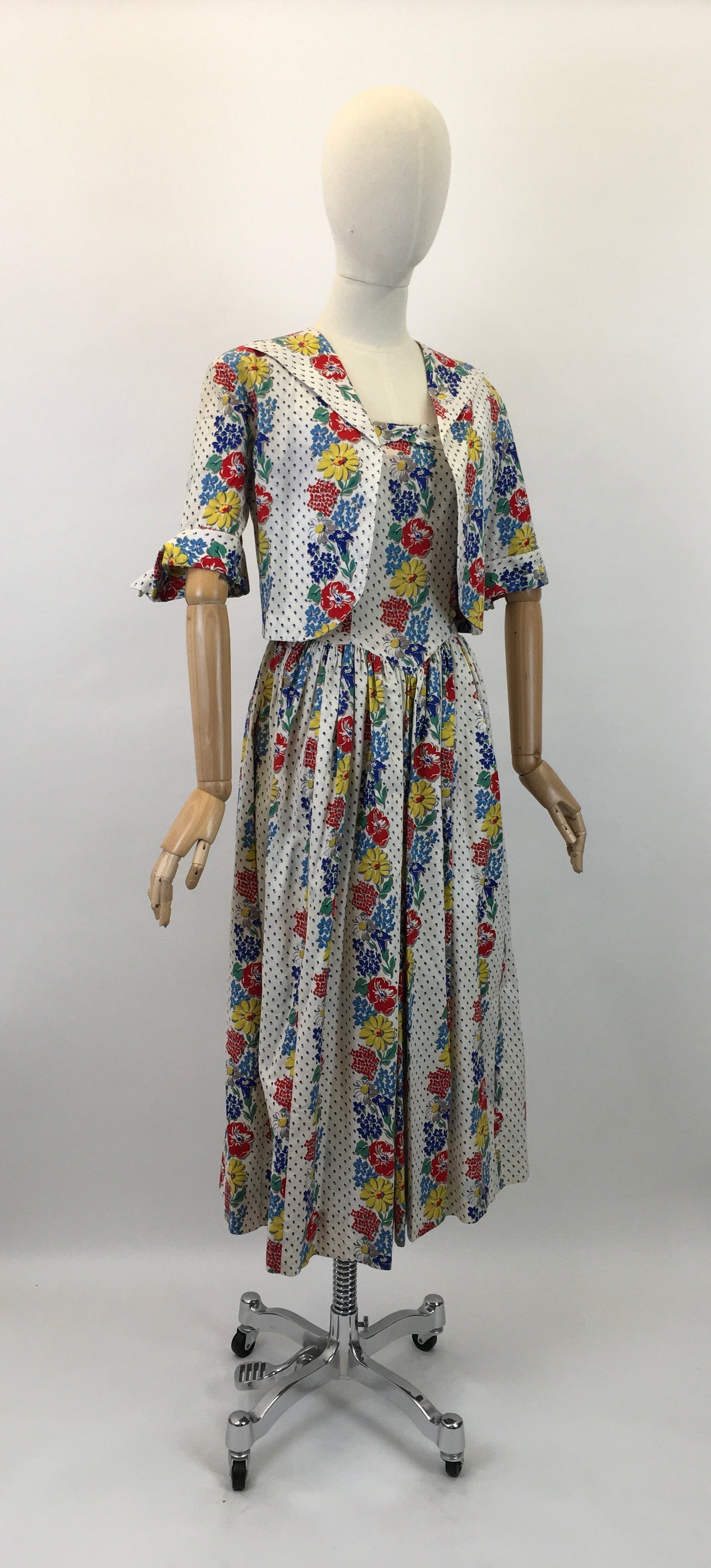 Original Stunning 1940's Sundress & Bolero - In A Bright Summer Floral Print Cotton
