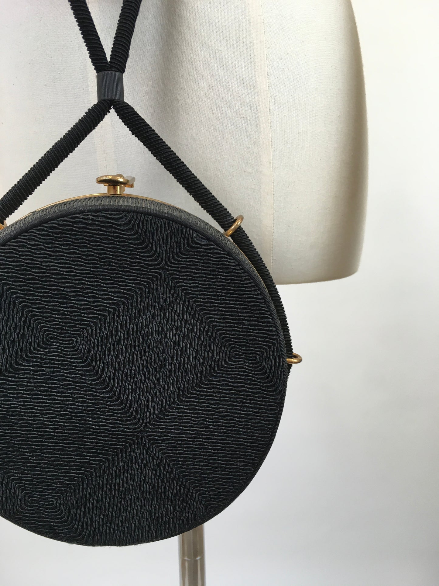 Original 1940's / 1950's Sensational Circular Corde Handbag - In Stencilled Black