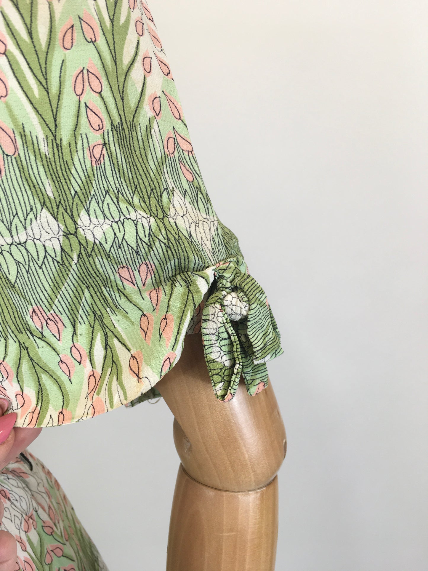 Original 1940’s Stunning Rayon Crepe Dress - In the Prettiest Floral in Powdered Rose and Green