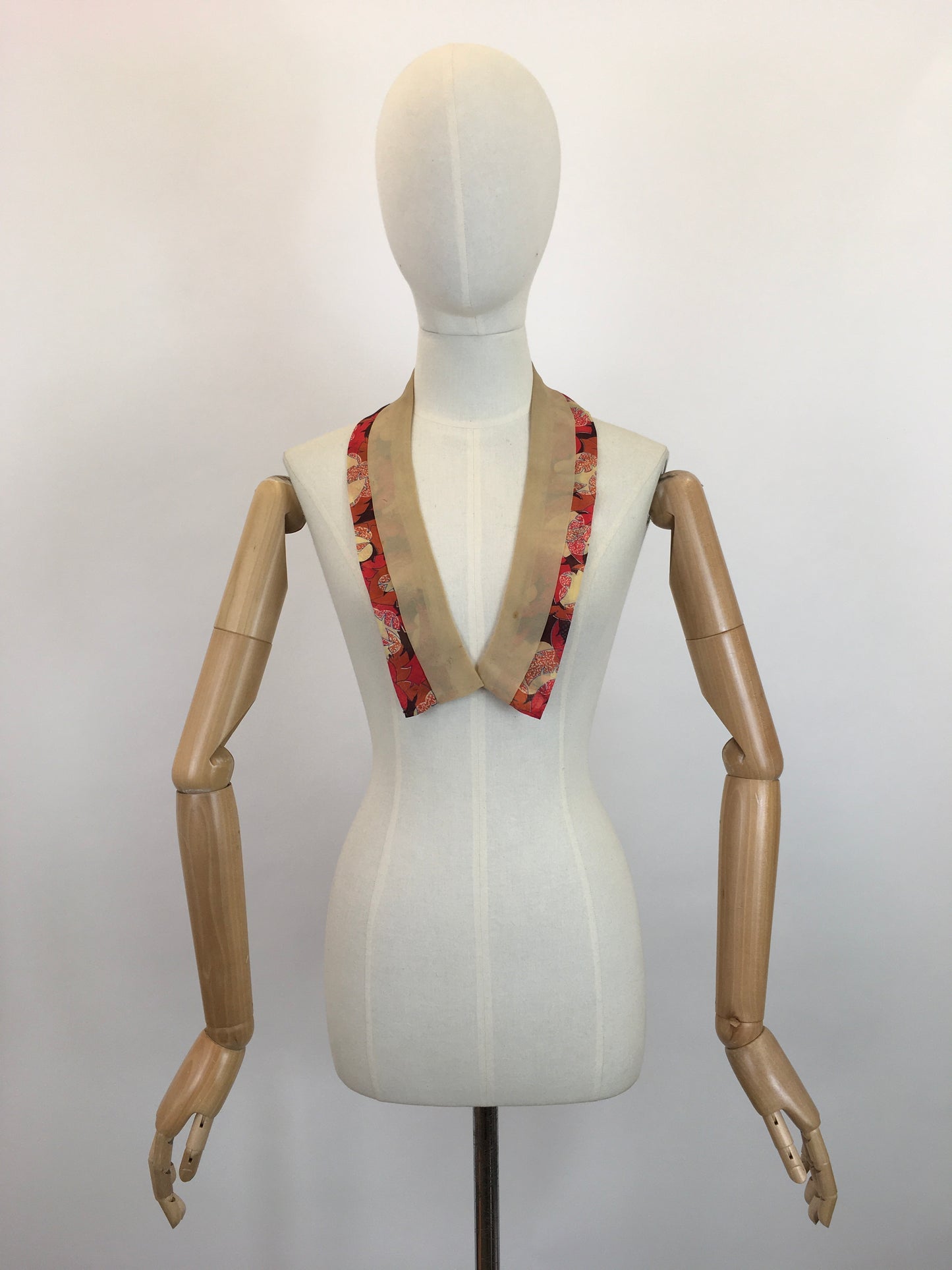 Original 1930's Sublime Double Collar in Chiffon and Silk - Deco Colourings in Orange, Red, Brown and Fawn