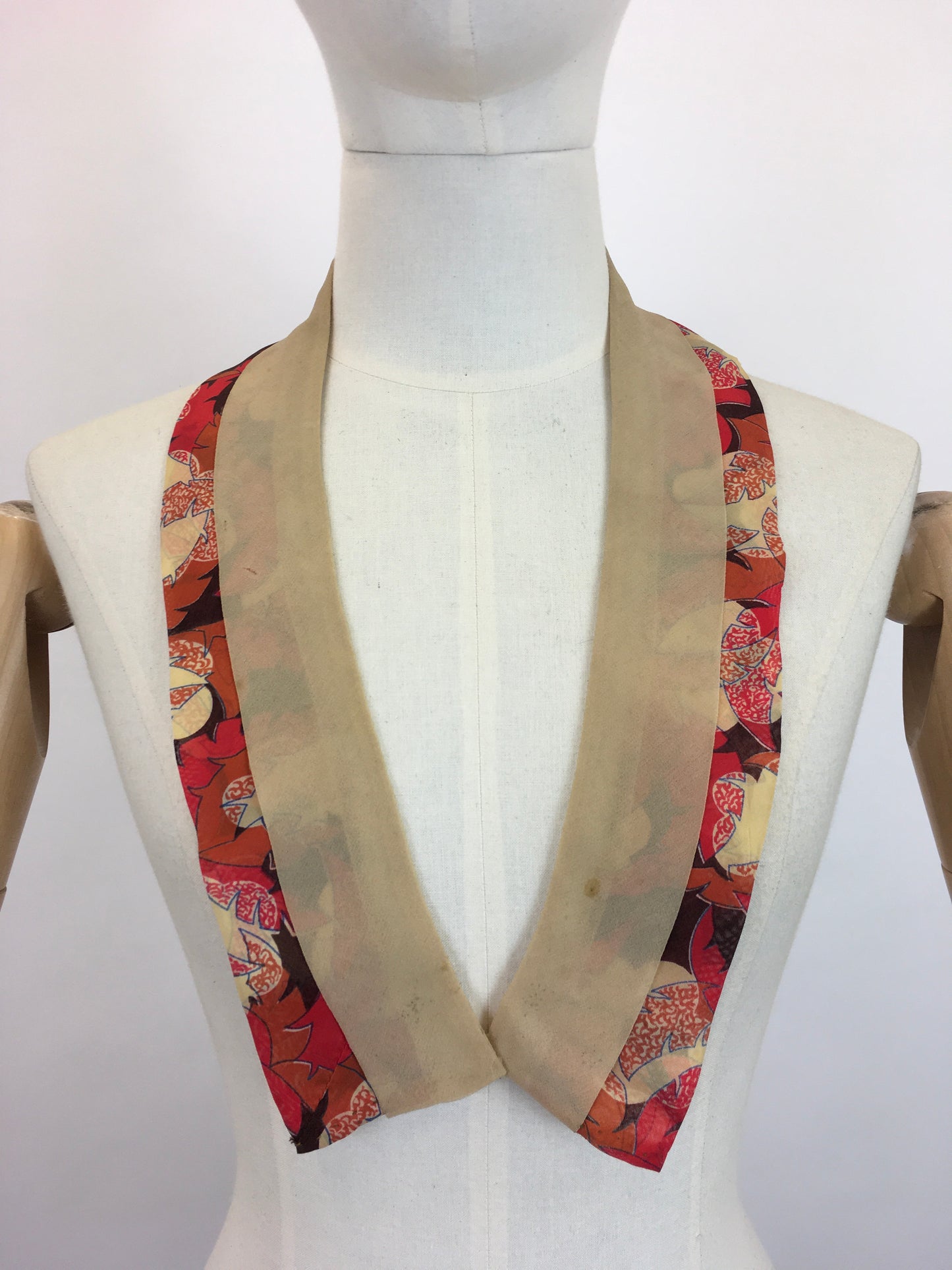 Original 1930's Sublime Double Collar in Chiffon and Silk - Deco Colourings in Orange, Red, Brown and Fawn