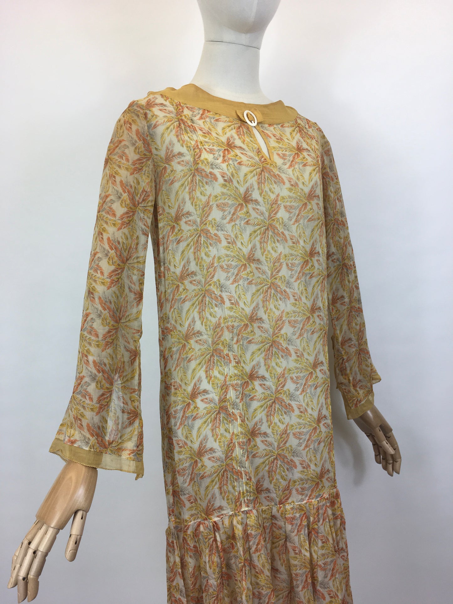 Original 1920’s FABULOUS Cotton Lawn Dress - Flora and Fauna in Buttery Yellows,Soft Oranges and Powdered Greys
