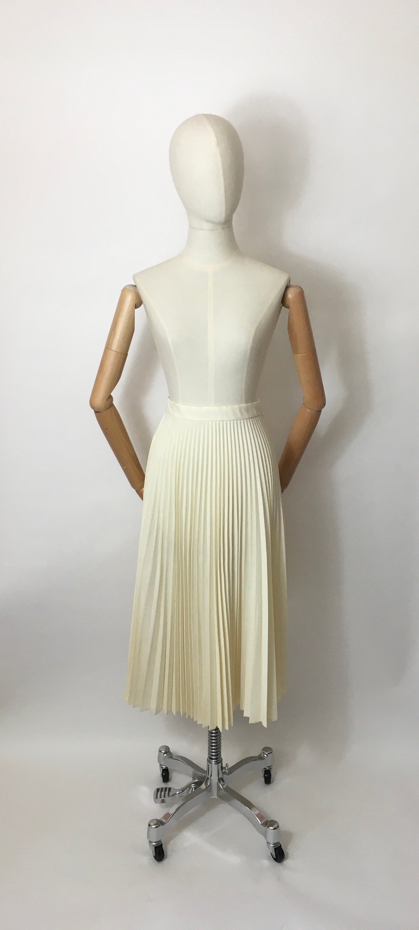 Original 1950s Pleated Skirt - In a soft buttery cream