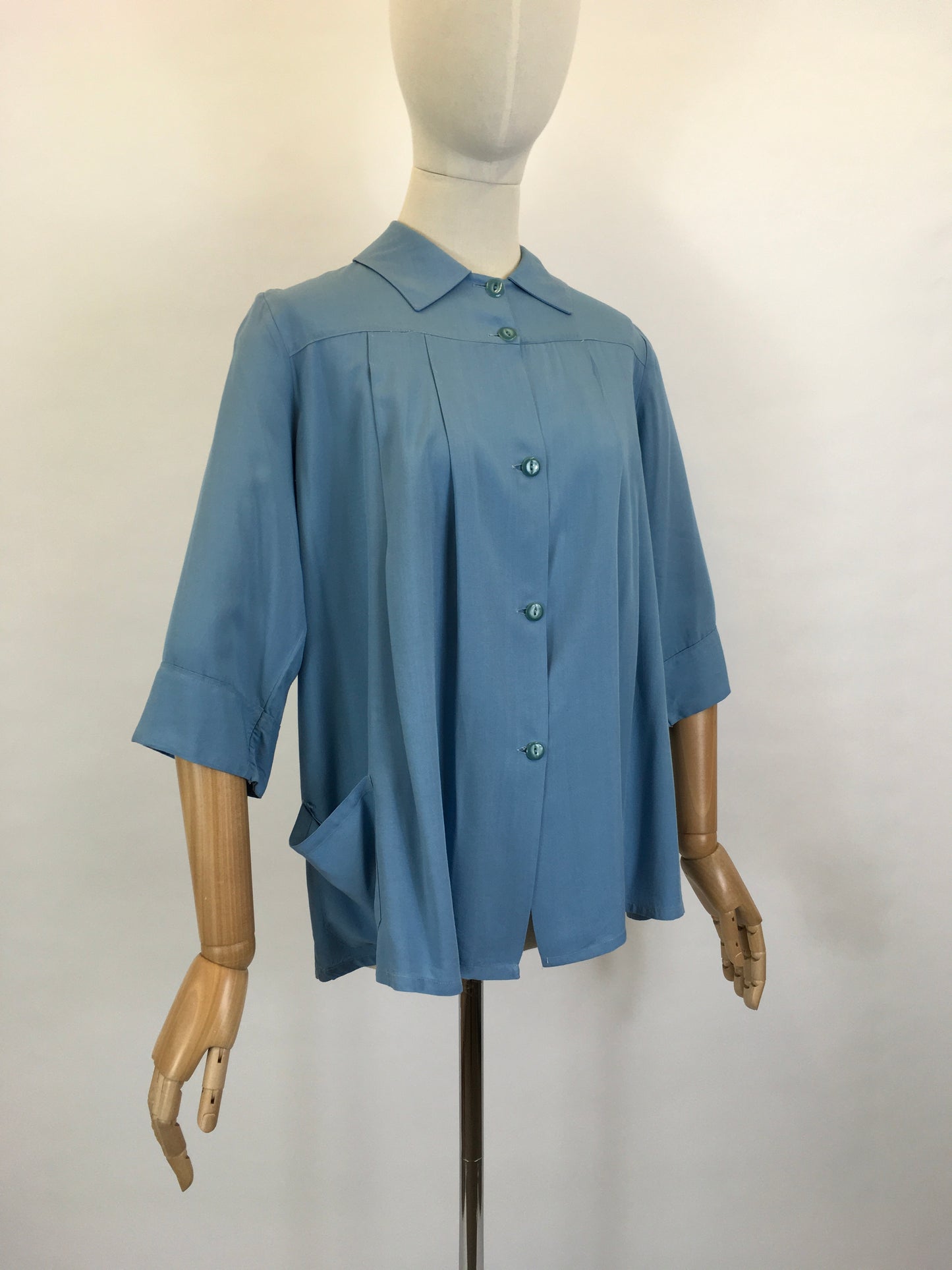 Original 1940’s Beautiful Blue Smock Blouse in Spun Rayon - ‘ Sparwick Sparva ‘ Label