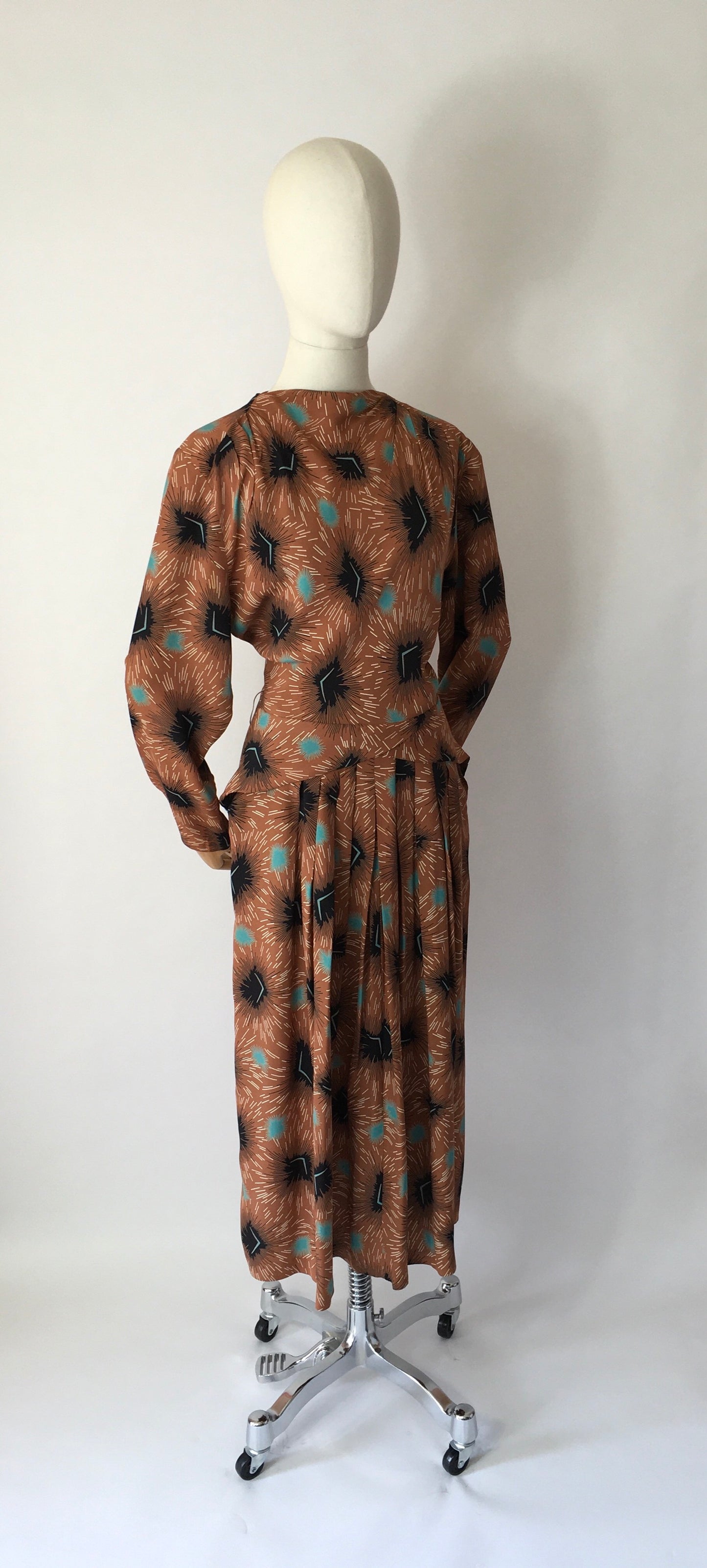 Original 1940’s Stunning Rayon Dress - Featuring a classic Silhouette and Beautiful Colour Pallet