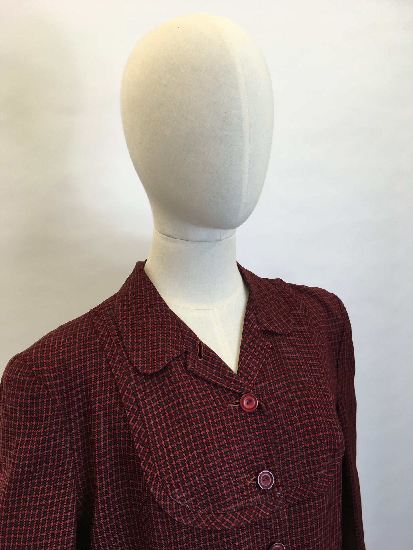 Original STUNNING 1940's American Suit - Fabulous Red & Black Check Pattern Fabric