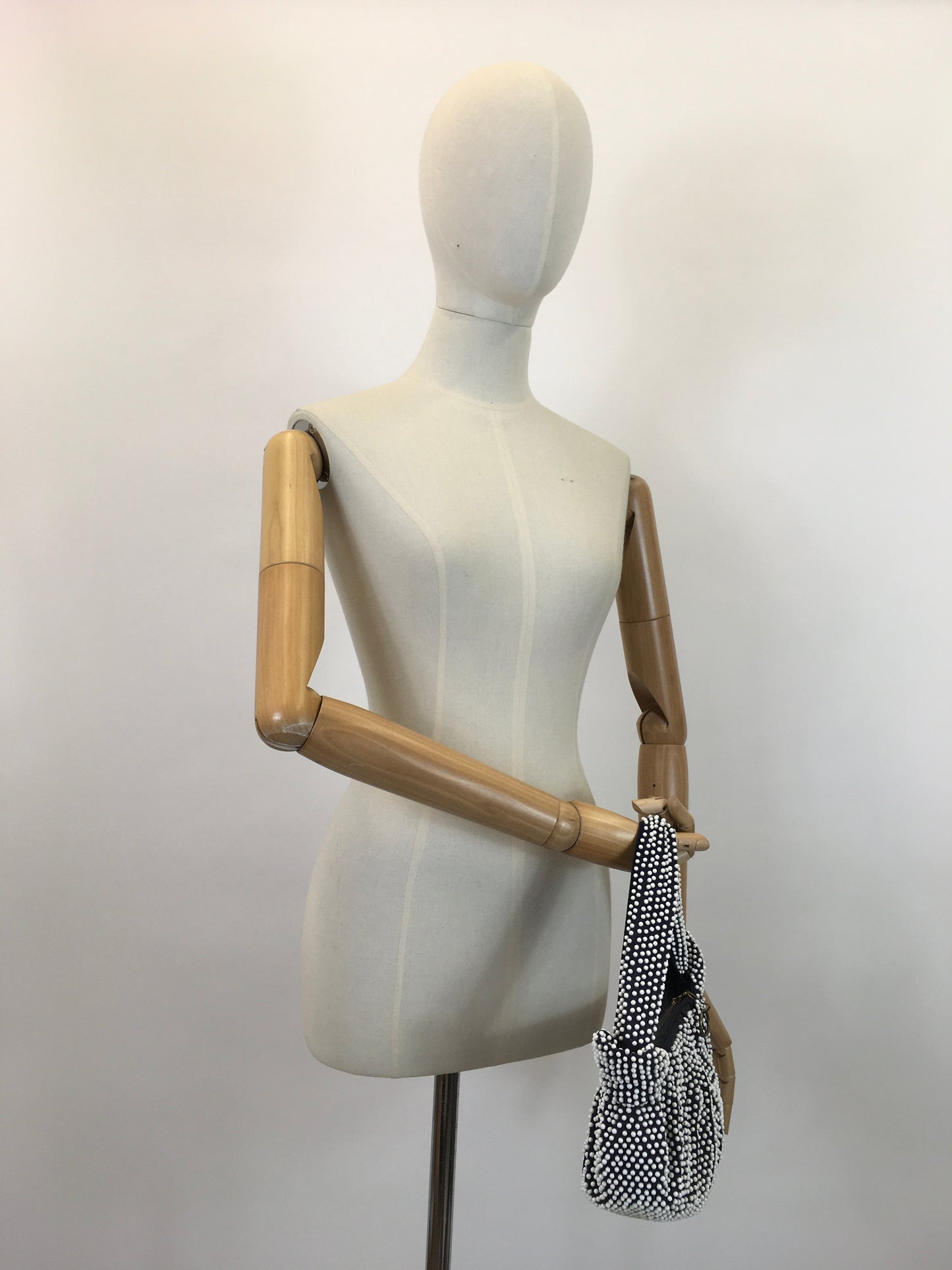 Original Late 1940's Early 1950's Fabulous Handbag - In Classic Navy & White