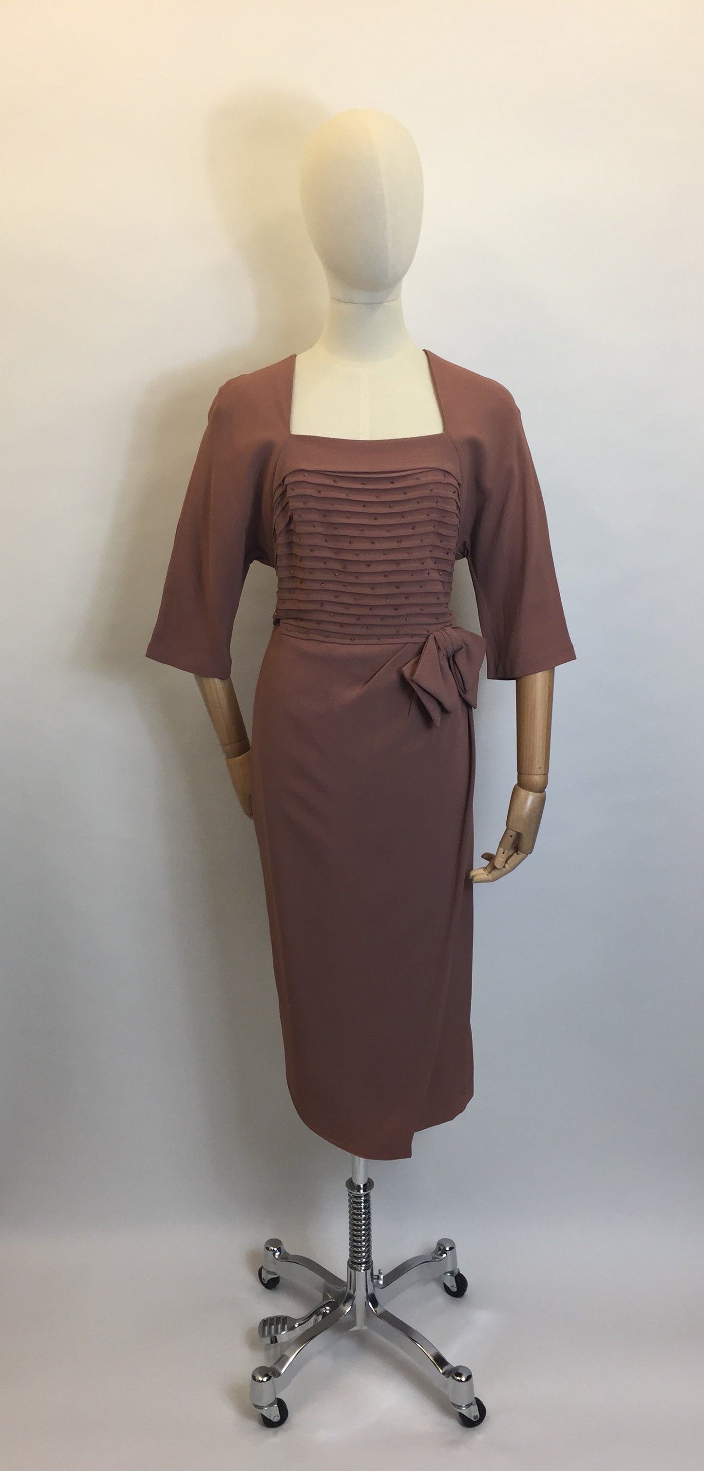 Original 1940s Formal Crepe Dress - Beautiful Waist Bow & skirt overlay shaping