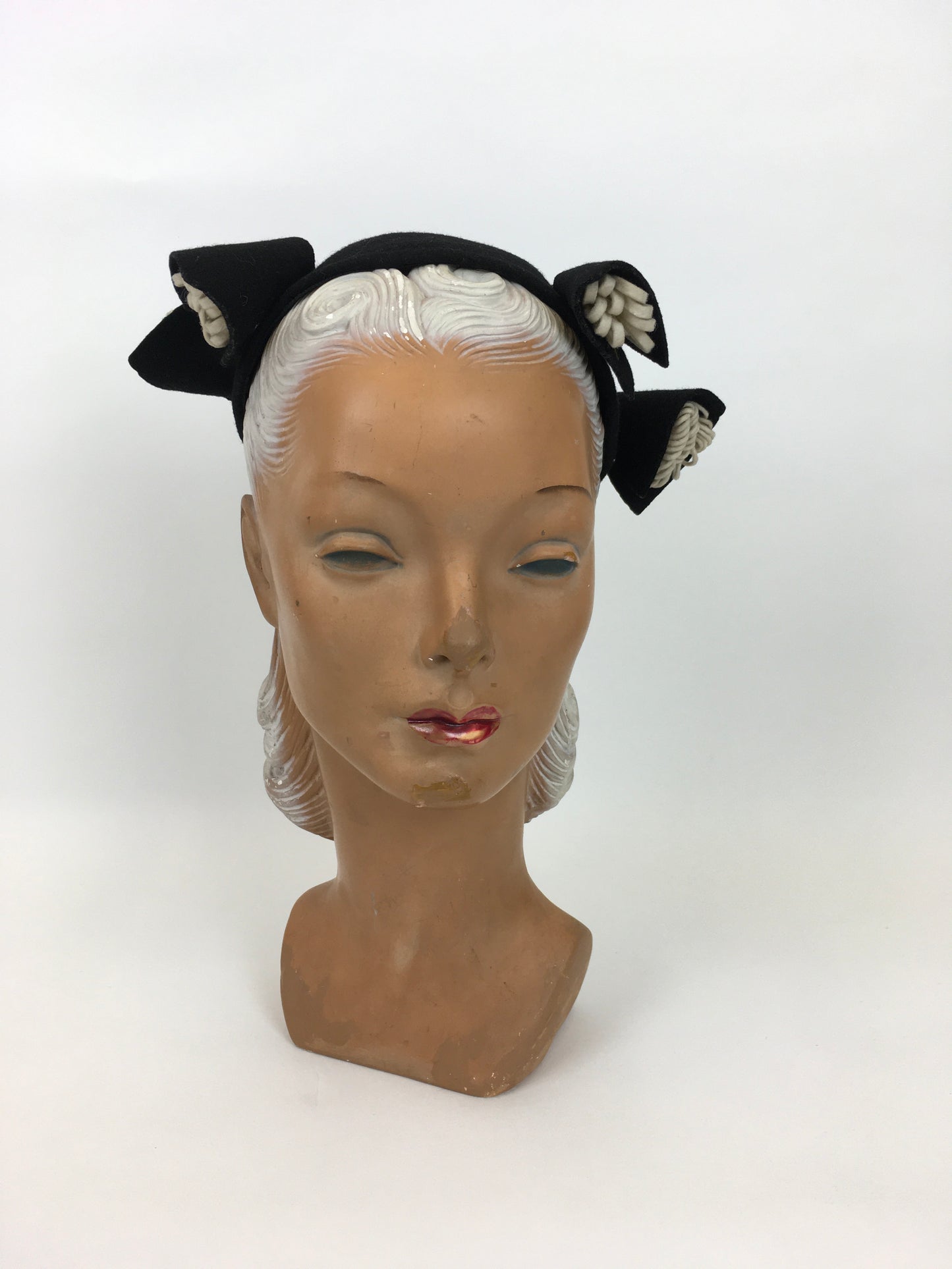 Original 1940s ‘ Henry Pollack ‘ Black Felt Hat - With Ivory and Black Felt Adornments