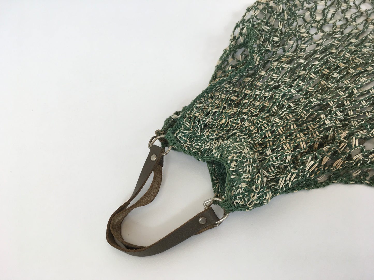 Original 1930’s / 1940’s String Bag with Leather Handles - In Green & White