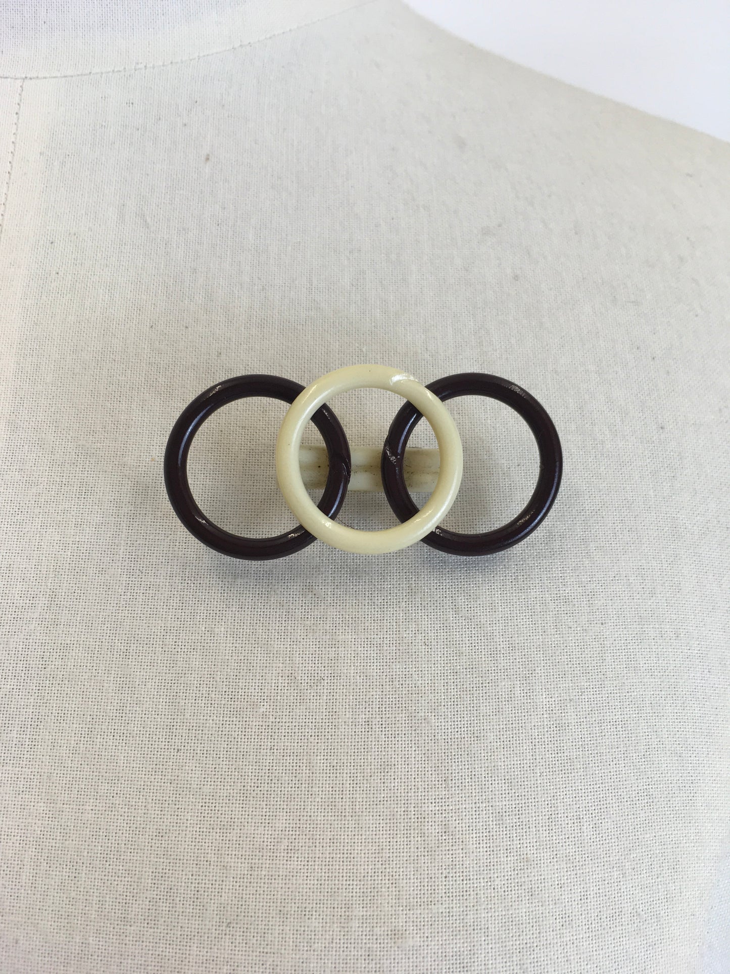 Original Late 1930’s Early 1940’s Celluloid Bar Brooch - In Old Cream and Warm Brown