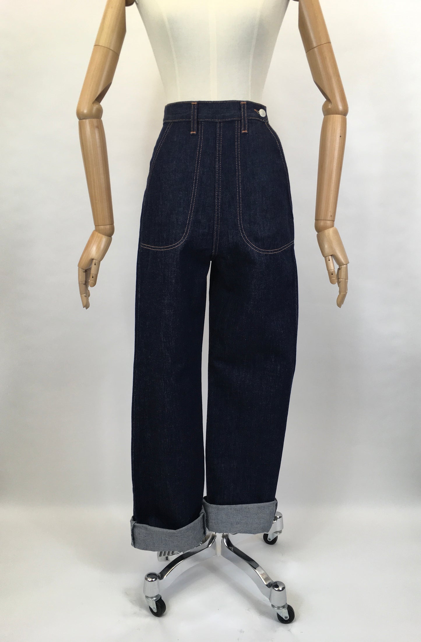 Freddie’s Of Pinewood Classic Jeans - In Denim
