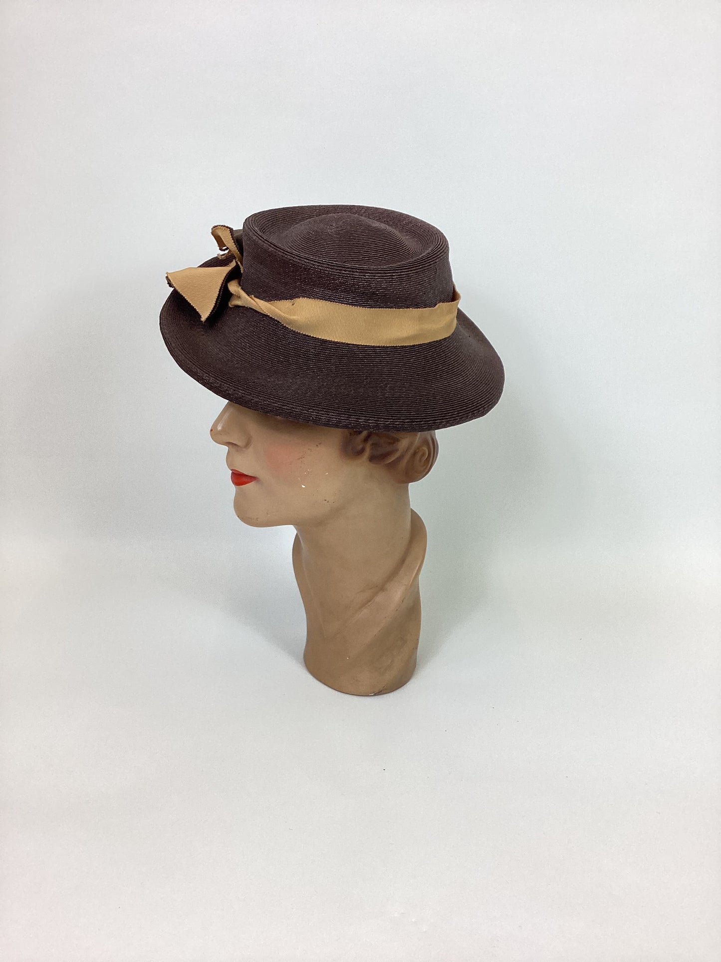 Original 1940’s Stunning Straw Topper Hat - In Chocolate Brown With Grosgrain Trim