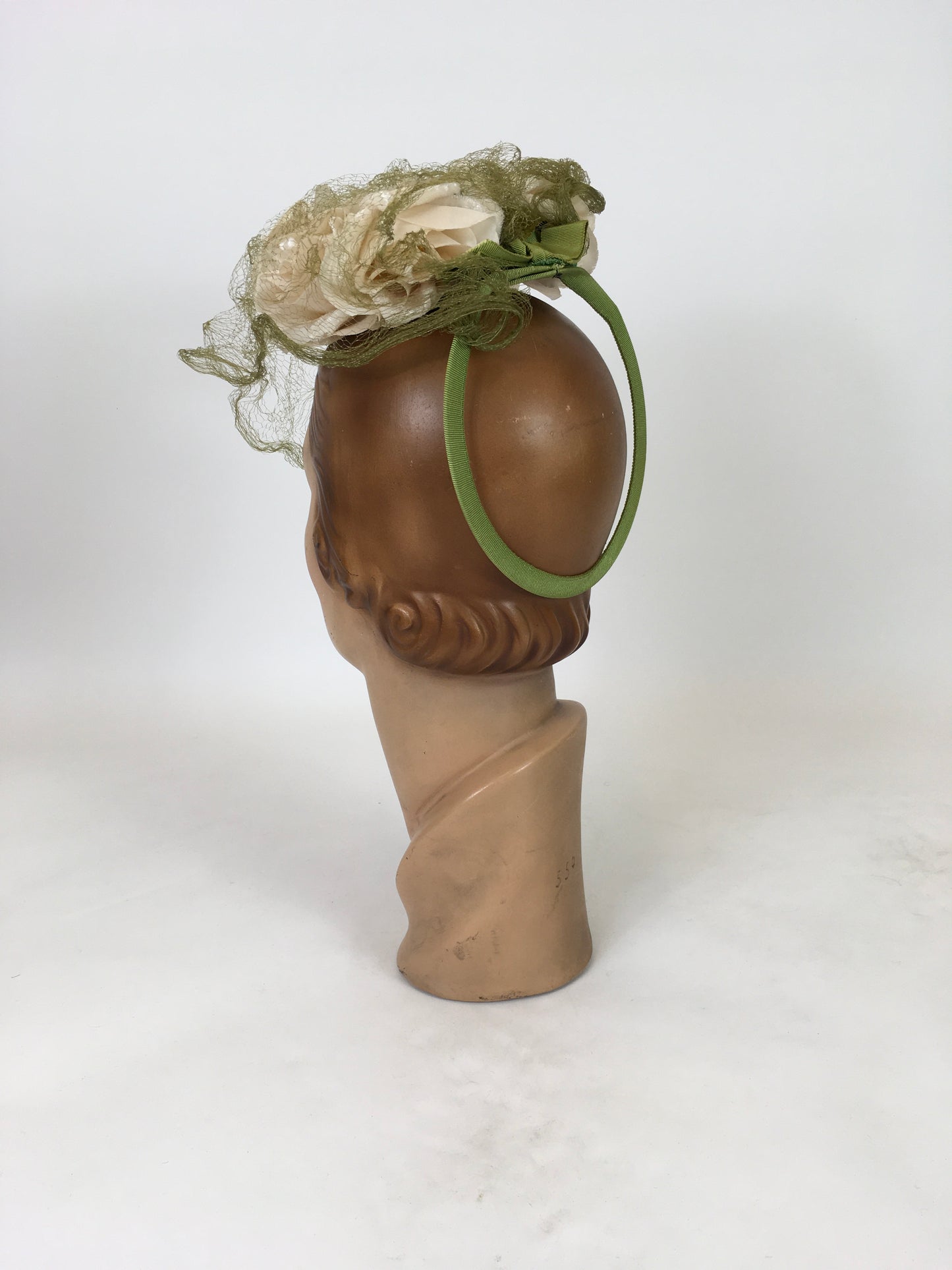 Original 1940's Darling Floral Topper Hat - In Pistachio and Ivory