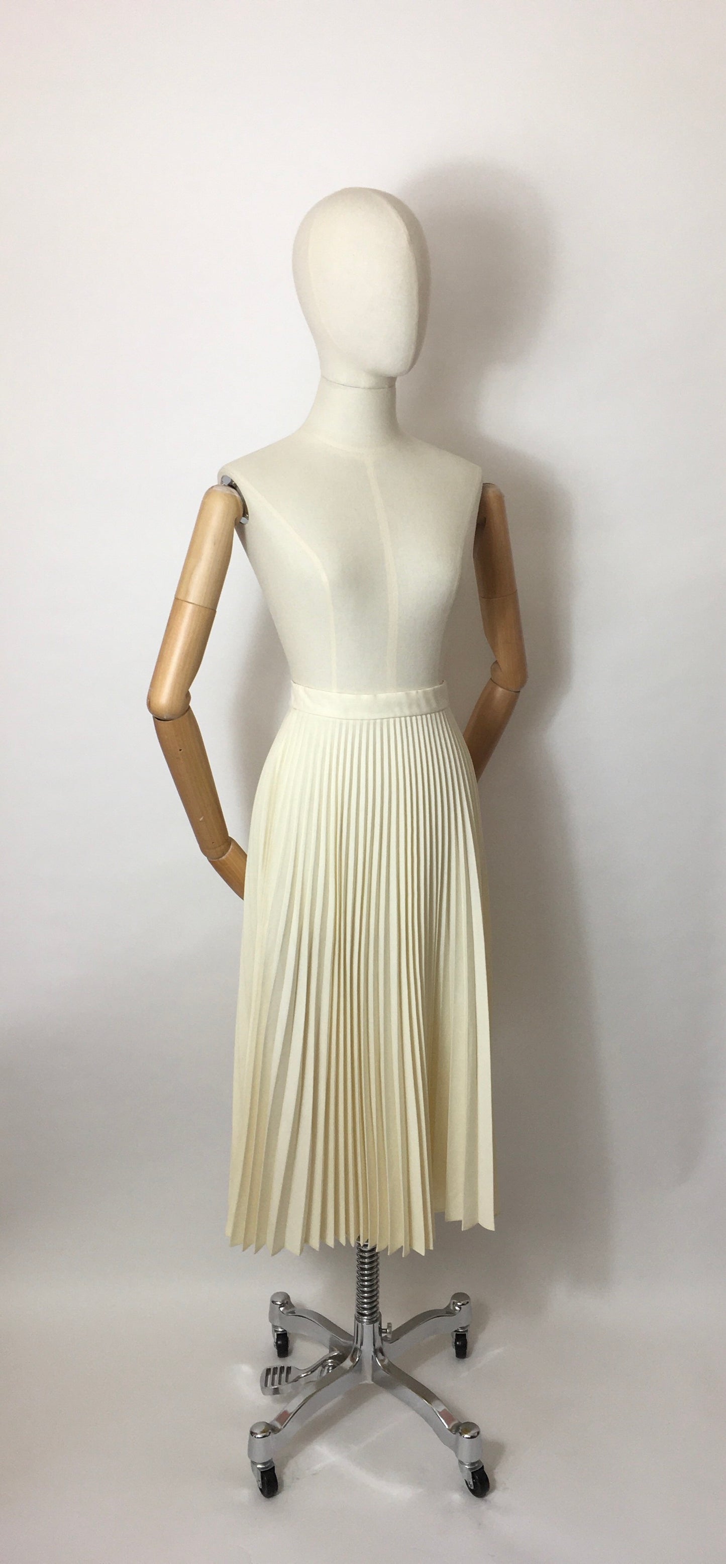Original 1950s Pleated Skirt - In a soft buttery cream
