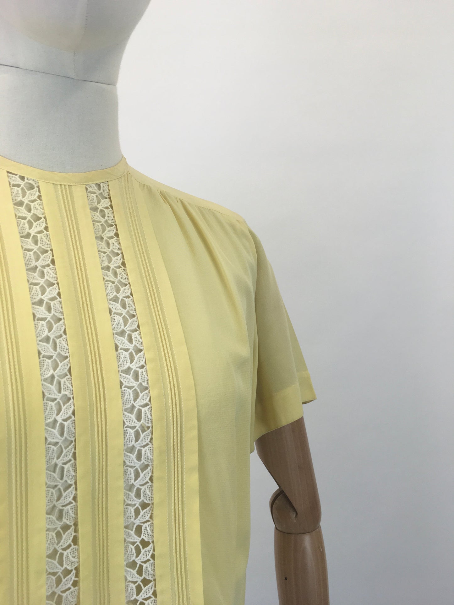 Original 1940's Darling Rayon Blouse With Lace Inlay - In Sunshine Yellow