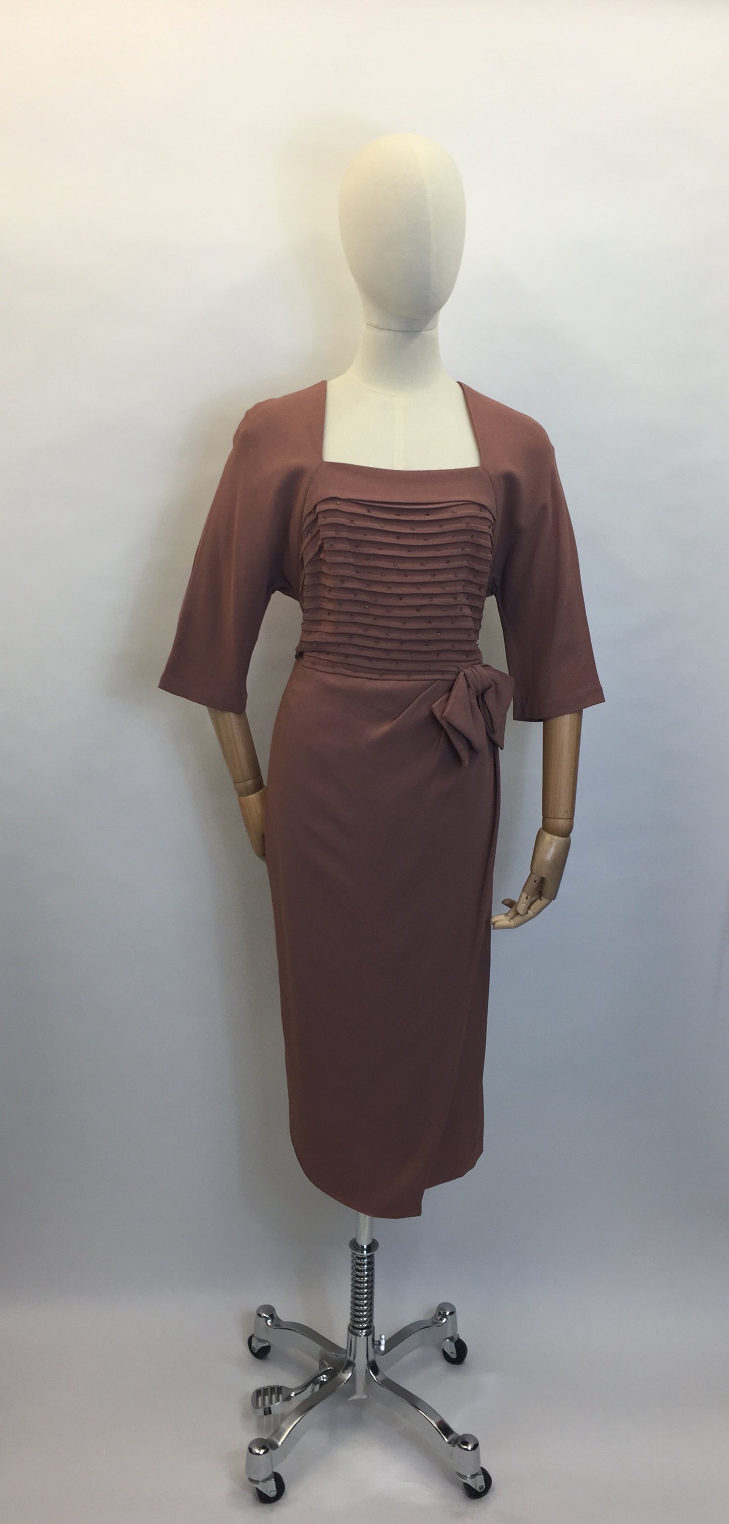 Original 1940s Formal Crepe Dress - Beautiful Waist Bow & skirt overlay shaping