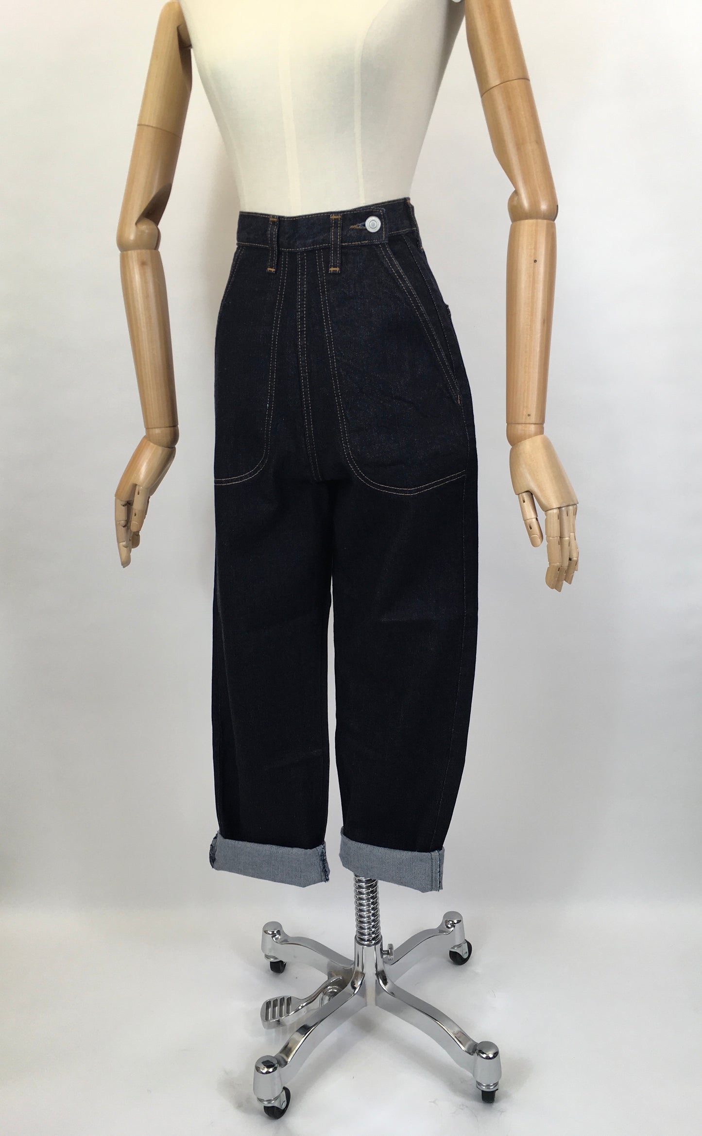 Freddie’s Of Pinewood Classic Pedal Pushers - In Denim