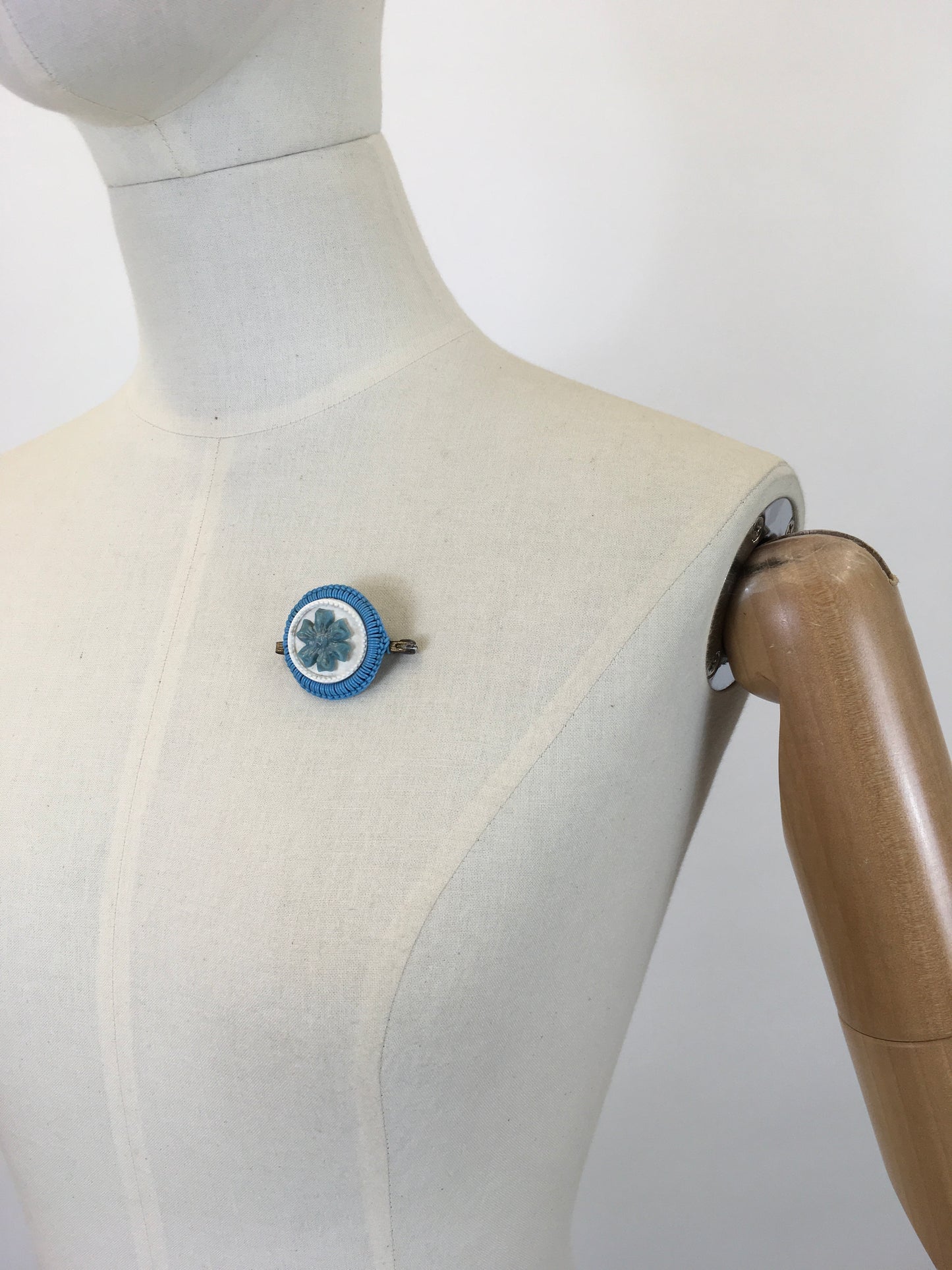 Original 1940's Make Do and Mend Telephone Wire Brooch - In A Timeless Blue & White