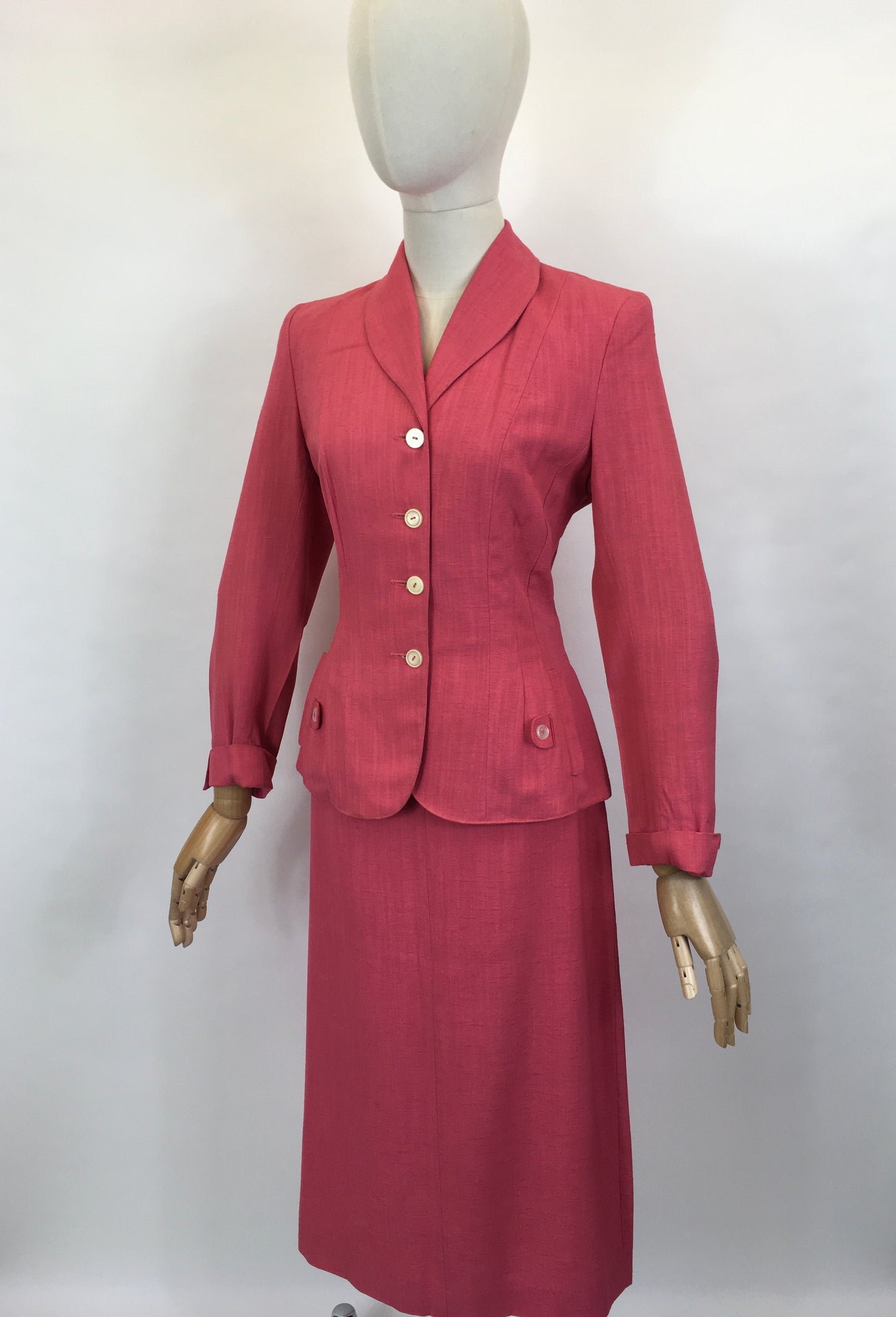 Original 1940’s Fabulous Bubblegum Pink 2pc Suit - In A Gorgeous Linen Fabric