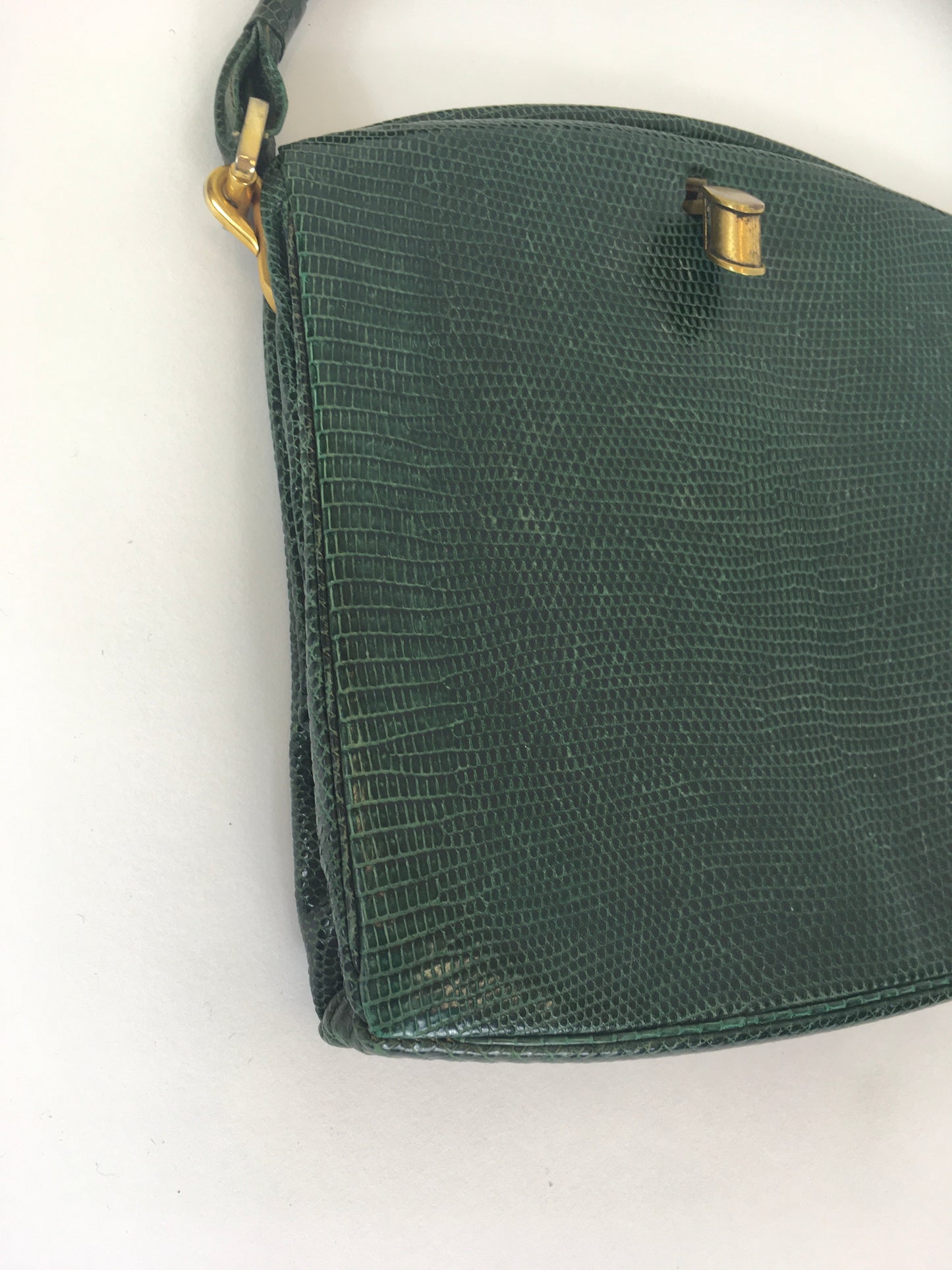 Original 1930’s Green Skin Handbag - In A Fabulous Art Deco Shape