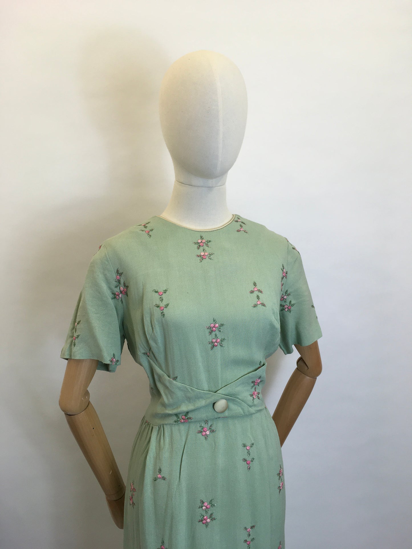 Original Early 1950's Linen Wiggle Dress - American Workers Union Label