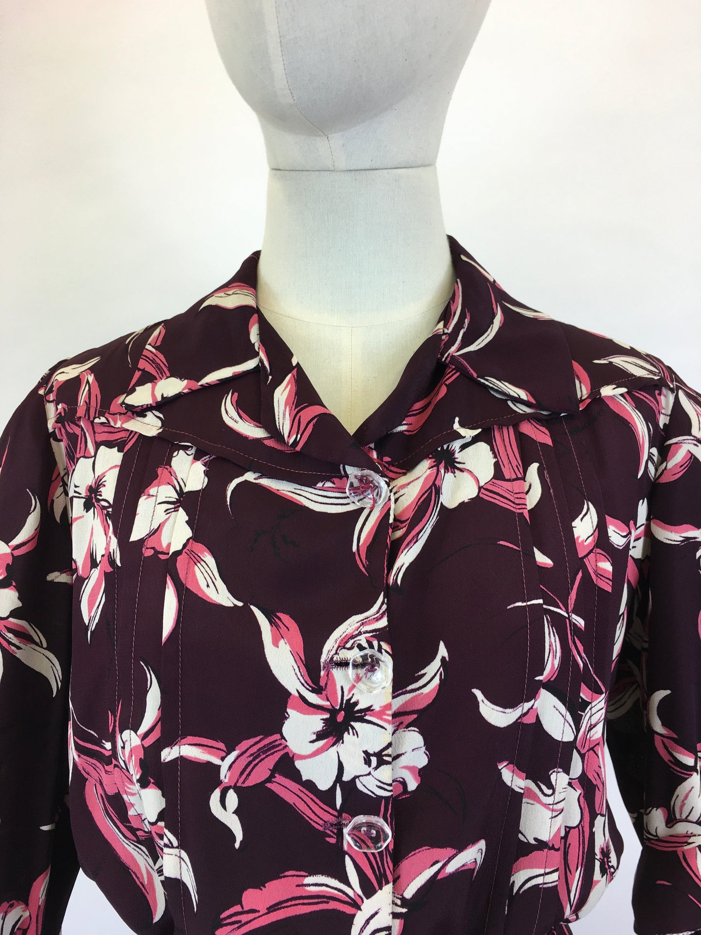 Original 1940’s Stunning Volup Rayon Dress - In A Winter Berry Floral