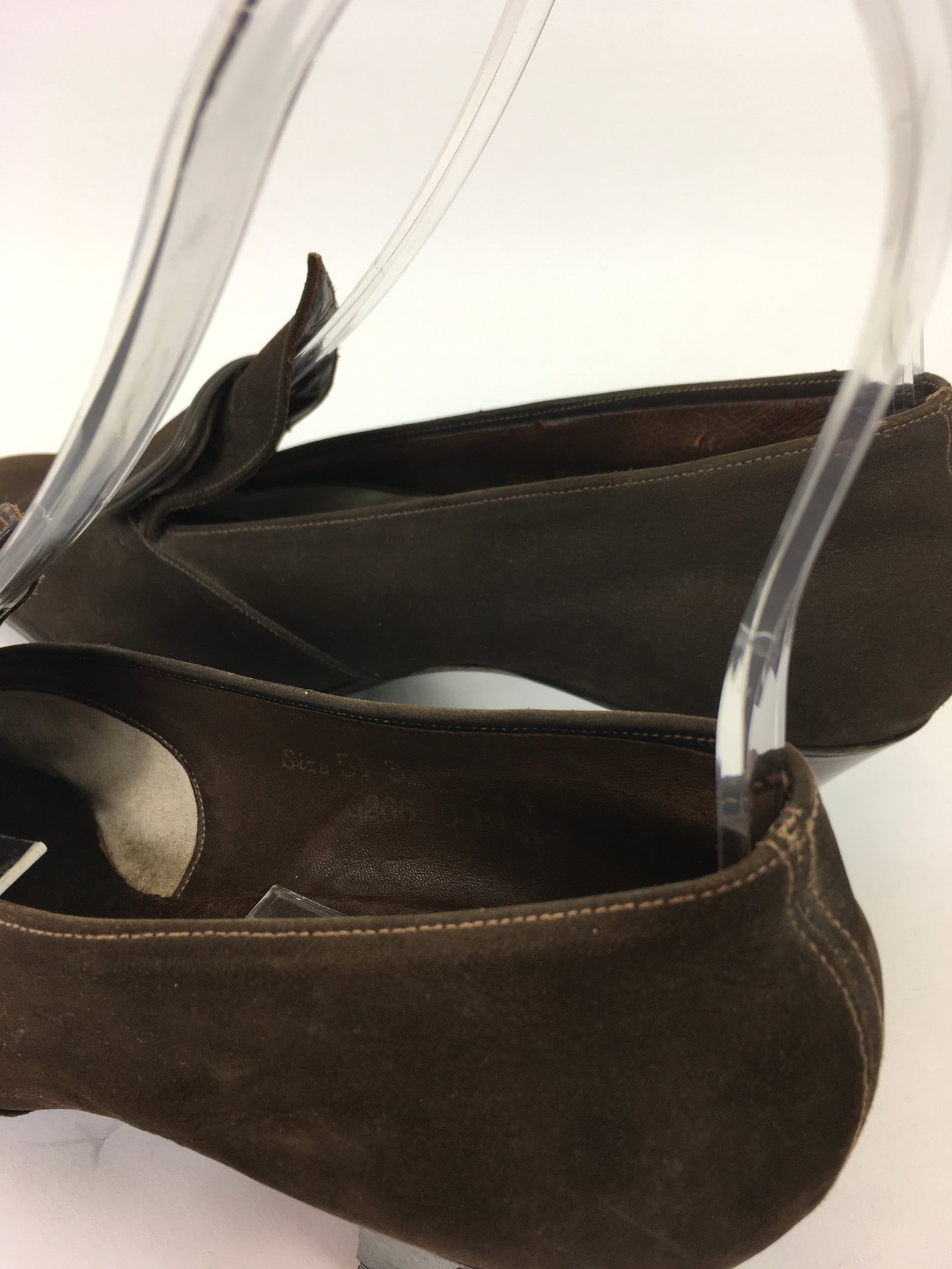Original 1940’s Brown Suede Shoes - Made By ‘ Lotus ‘ A UK 5 / 5 1/2