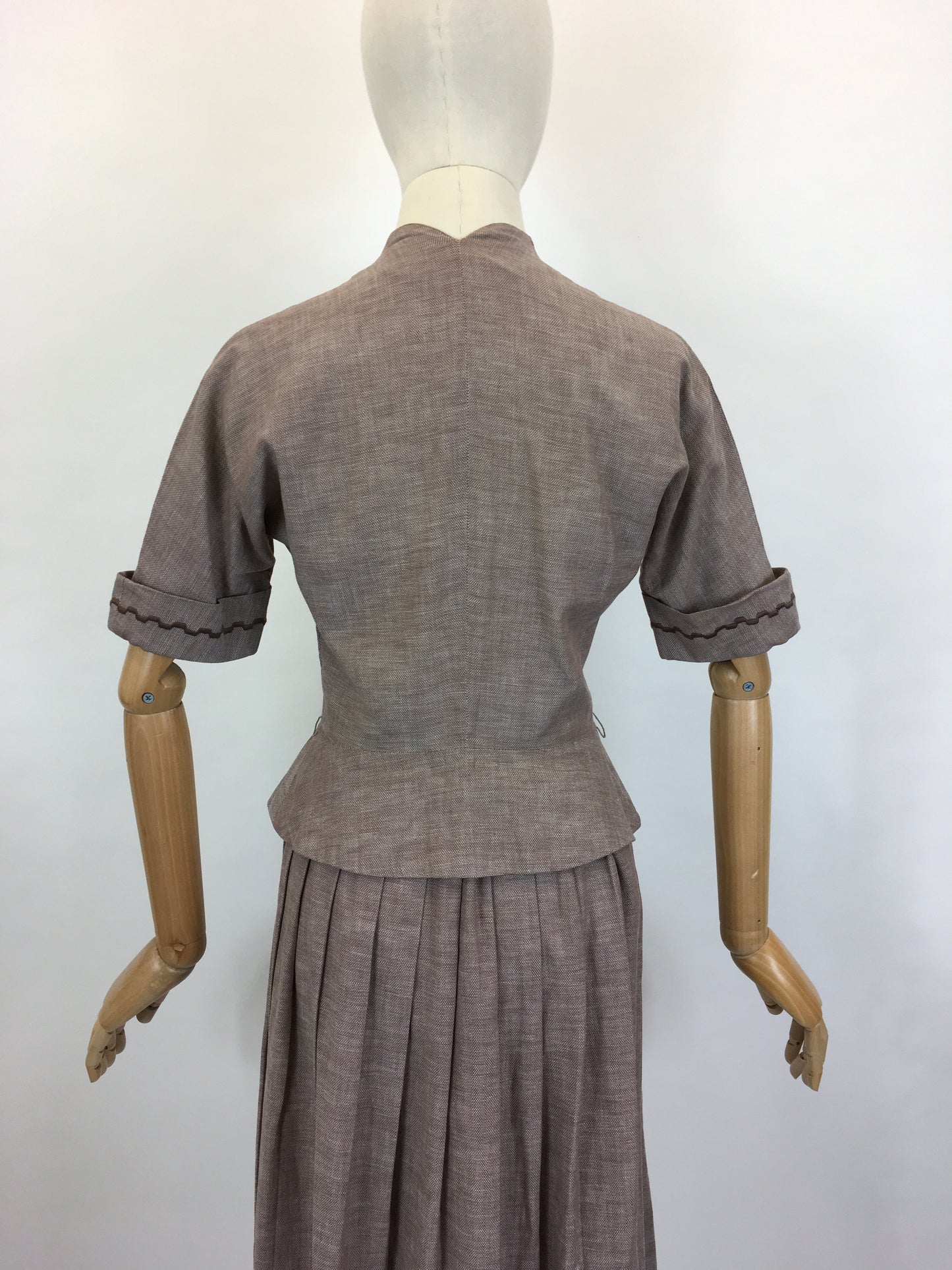 Original 1940’s Darling 2pc Summer Suit - In A Lightweight Soft Brown Cotton With Stunning Details