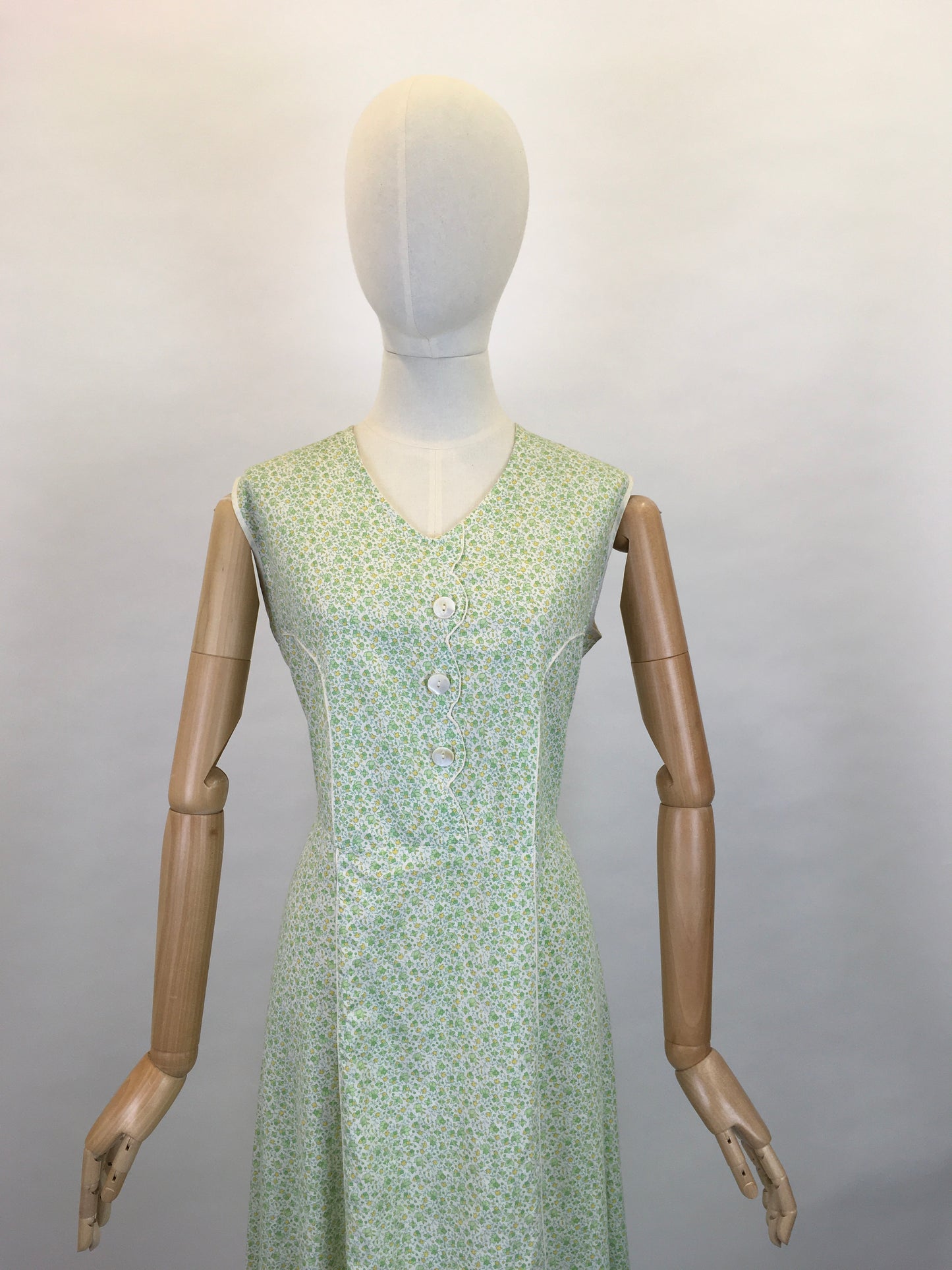 Original 1930s Cotton Day Dress - In a Lovely Colour Pallet of Soft greens, Buttercup Yellows and White
