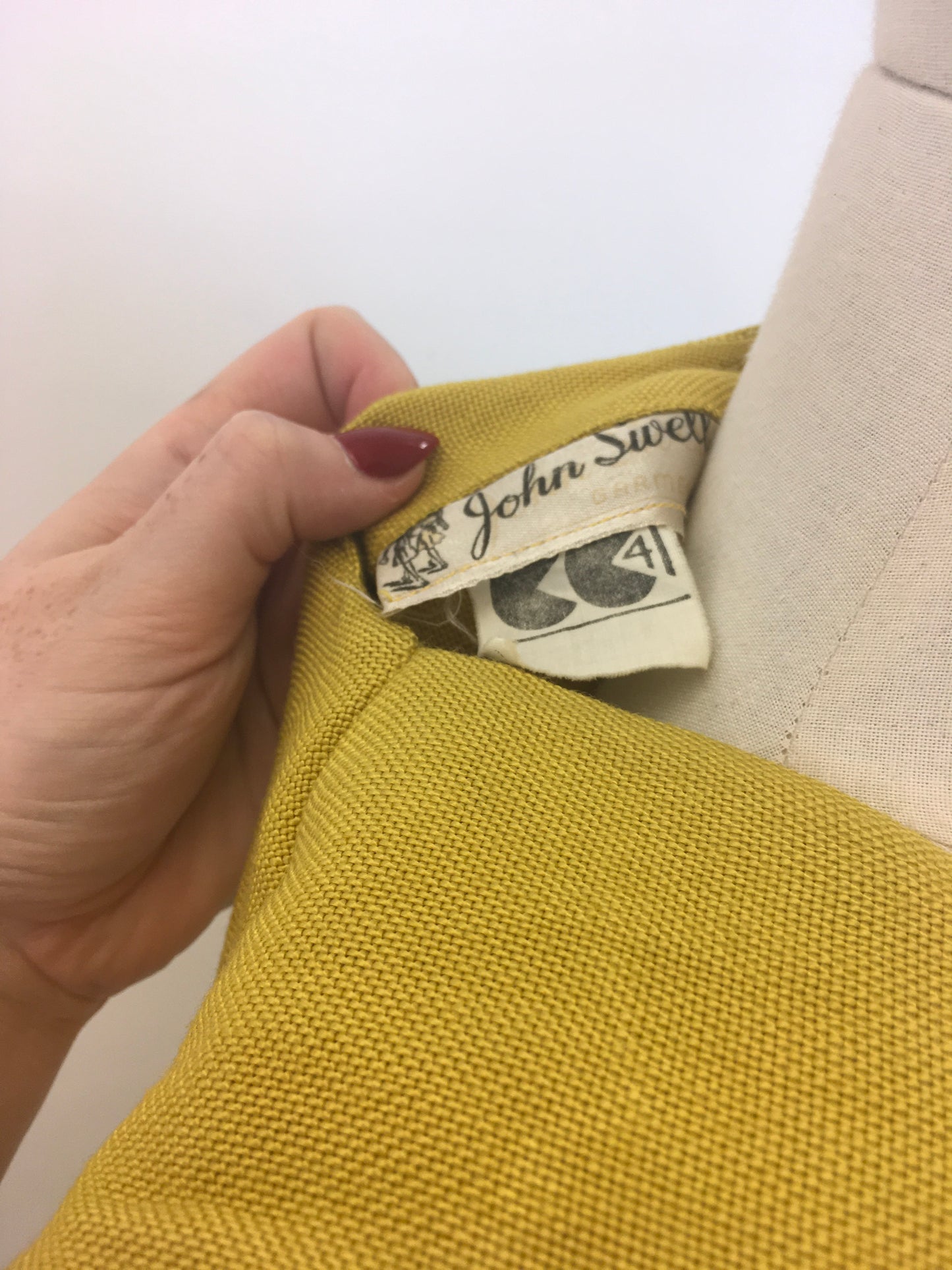 Original 1940's Stunning CC41 Moygashal Linen Dress - In A Bright Golden Yellow