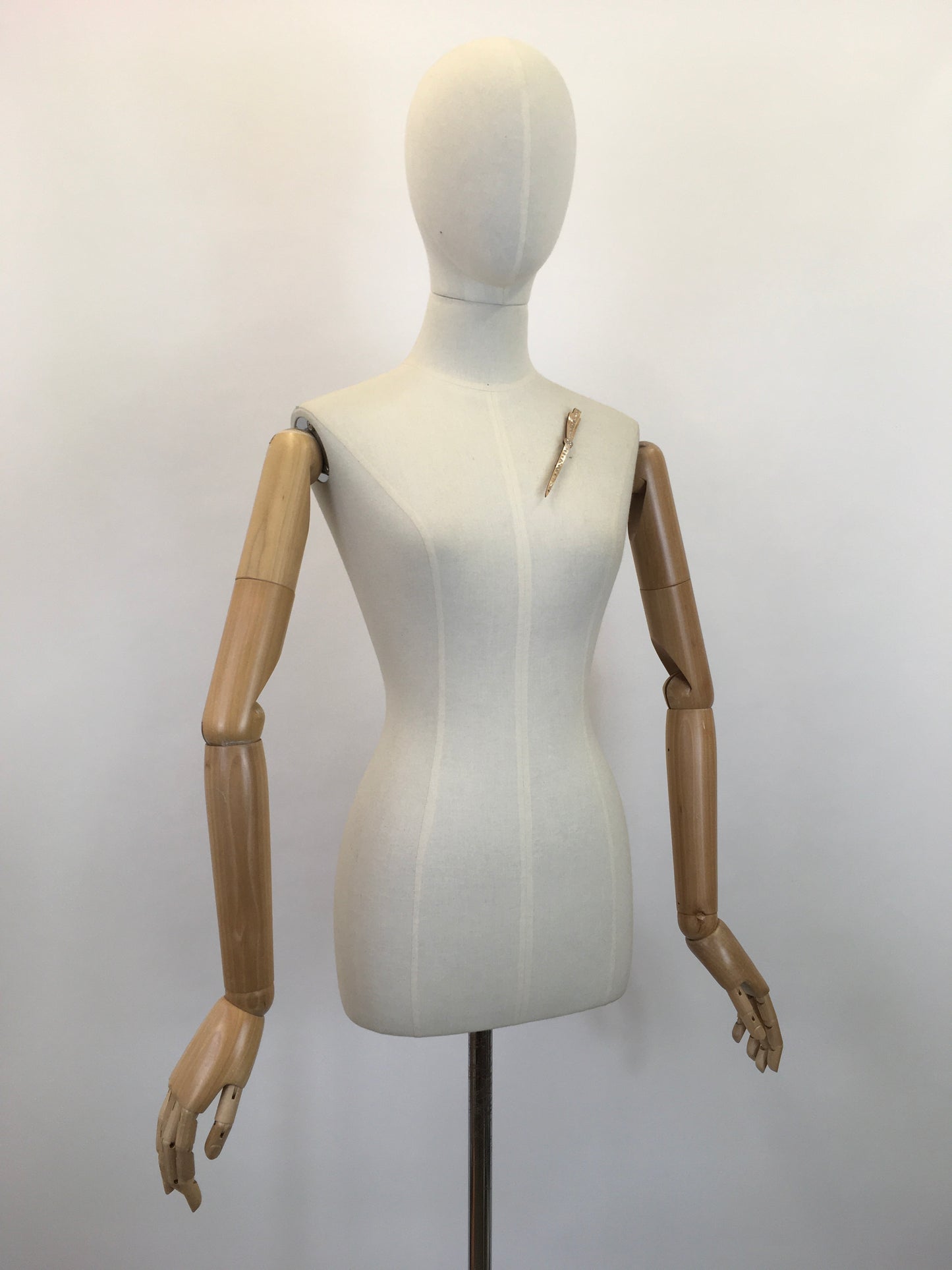 Original 1920's Fabulous Art Deco Brooch - In A Fawn Colourway with Paste Stones