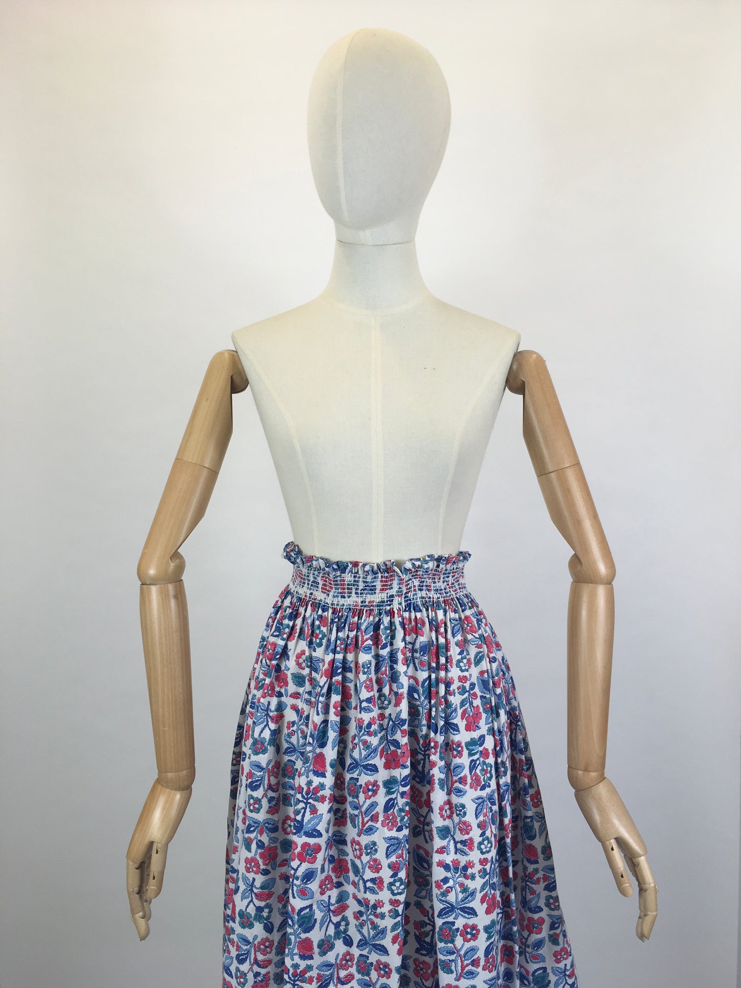 Original 1950’s Floral Printed Cotton Skirt - Made by ‘ Tootal’