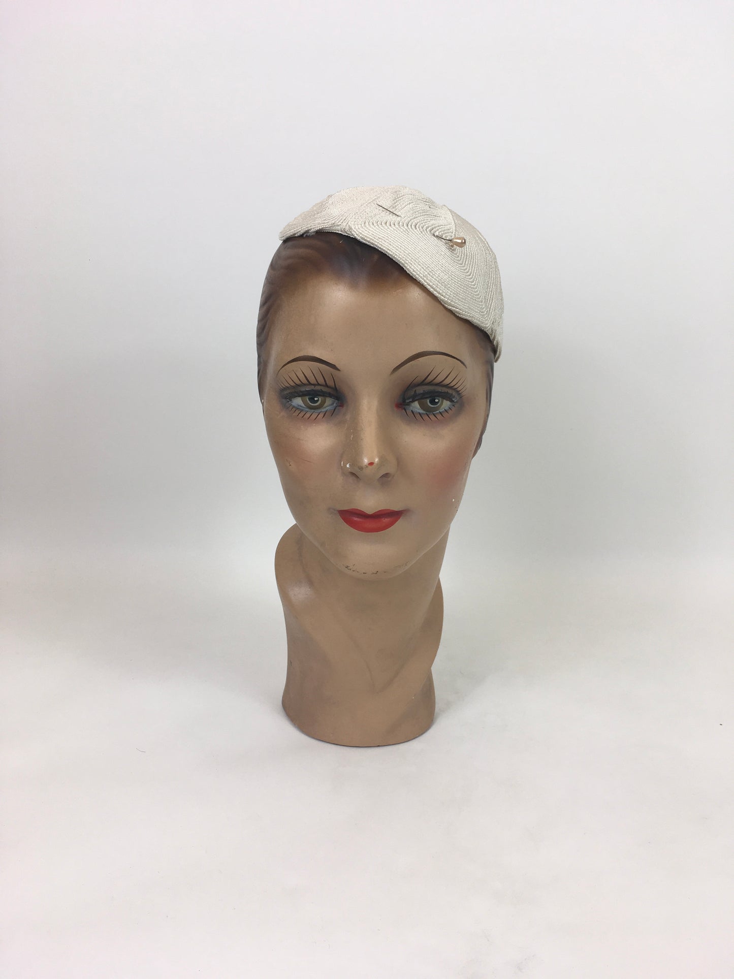 Original 1930's / 1940's Corde Skull Cap - In Off White with Hat Pin