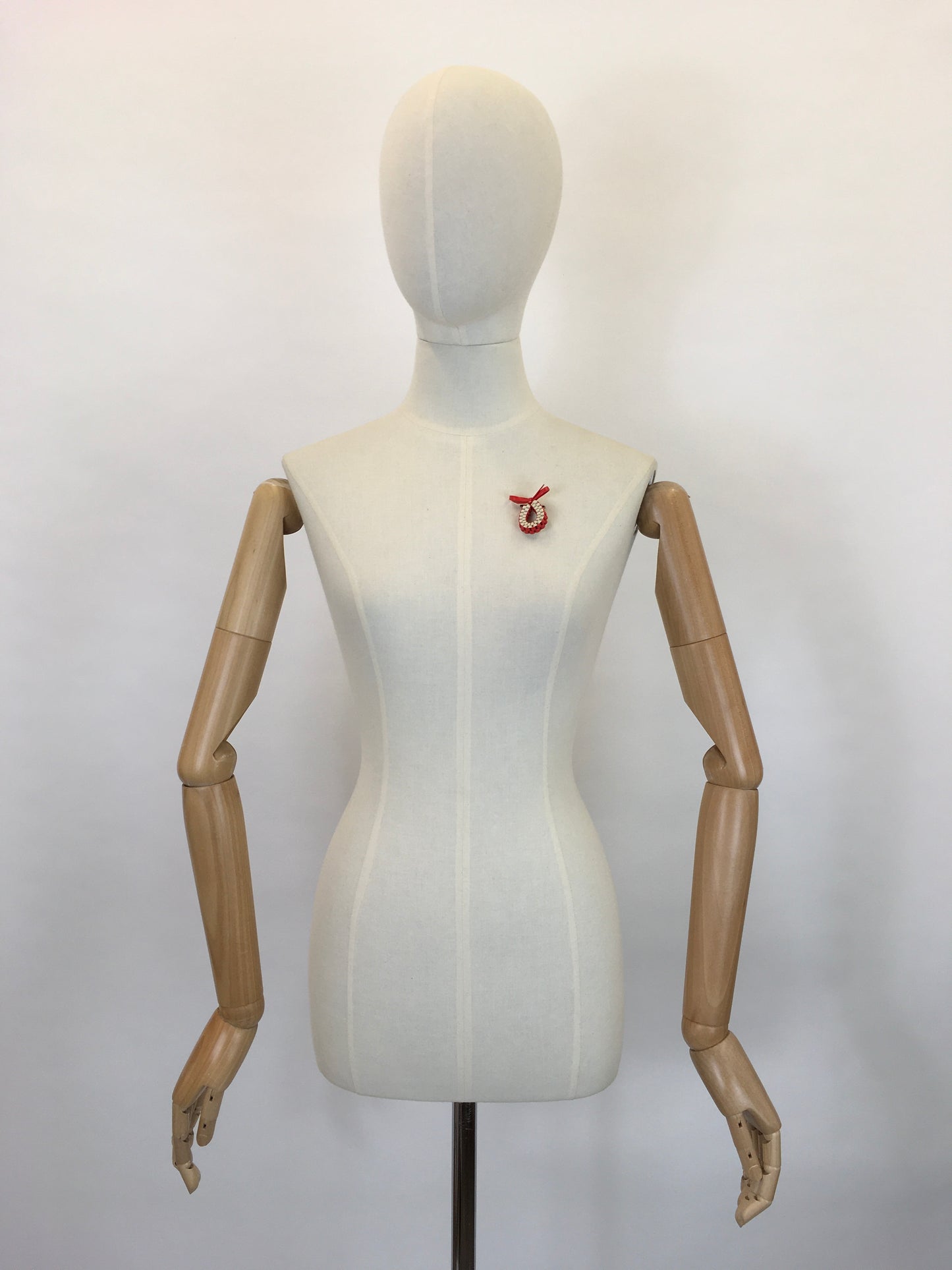 Original 1940’s Make Do and Mend Telephone Cord Brooch - In Red and White