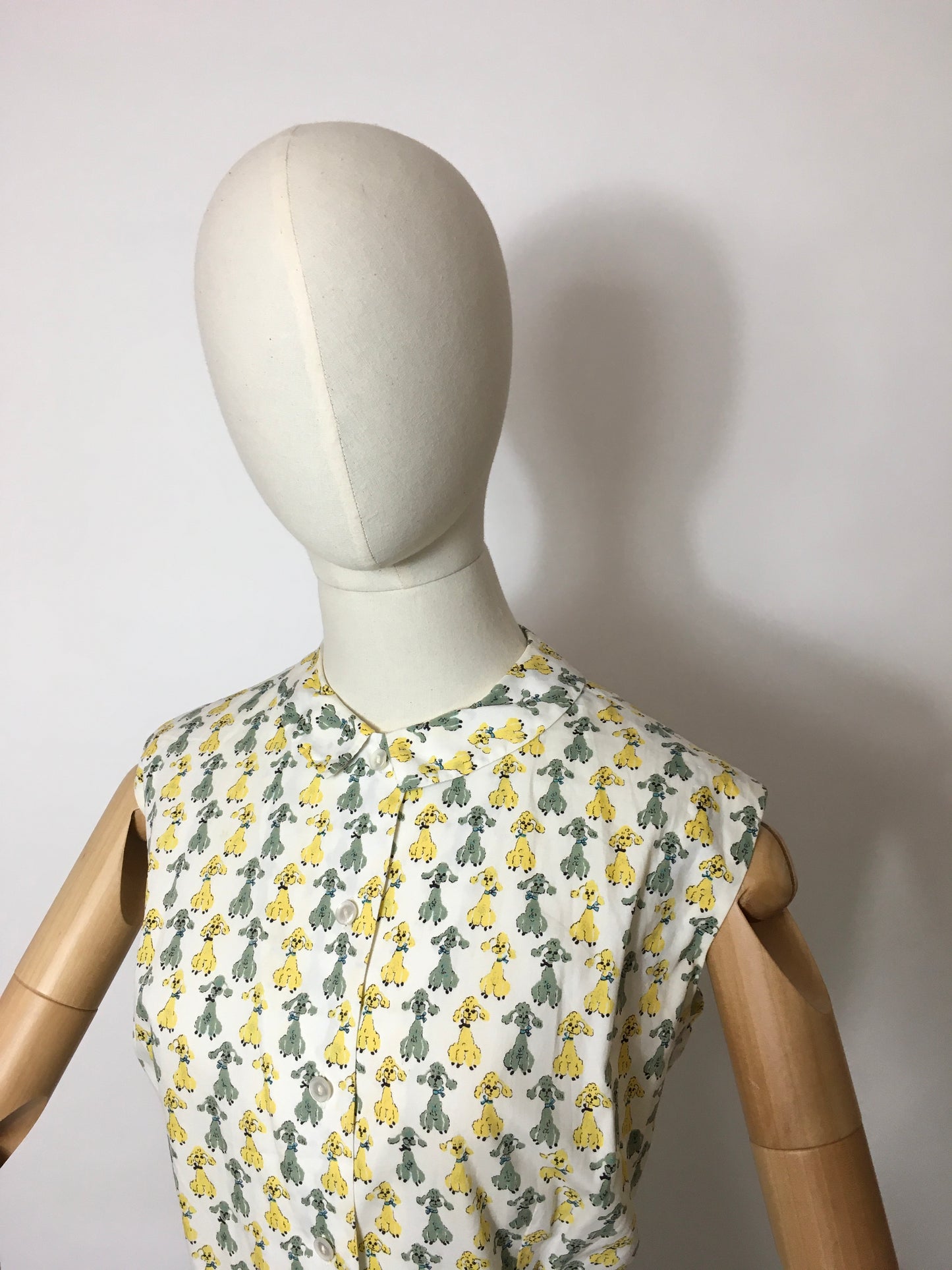 Original 1950s Cotton Day Blouse - In the Most Amazing Poodle Print and Yellow & Green Colour Combination