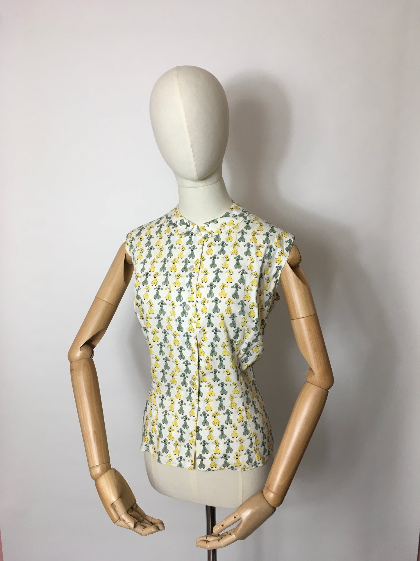Original 1950s Cotton Day Blouse - In the Most Amazing Poodle Print and Yellow & Green Colour Combination