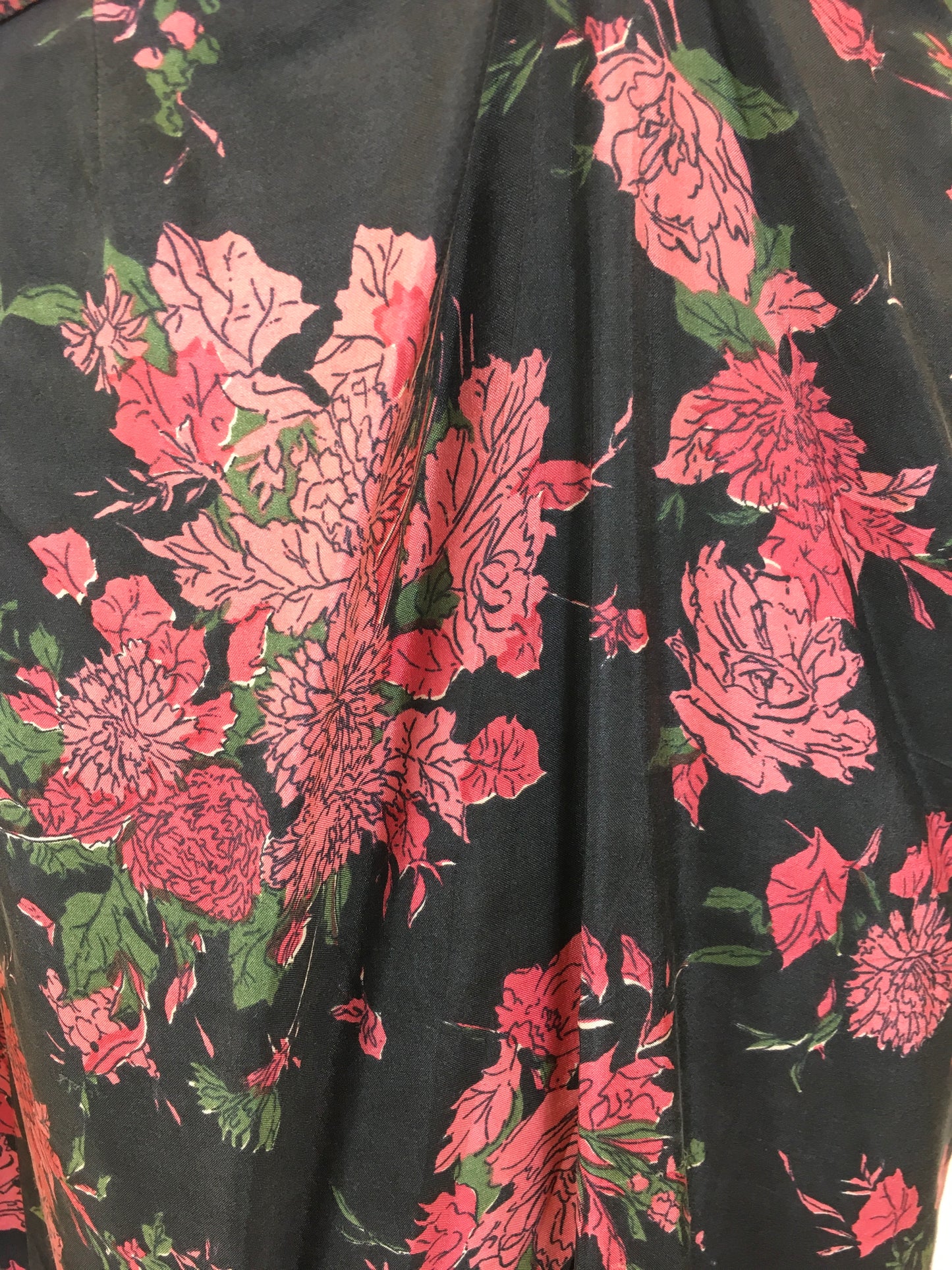 Original 1950’s Fabulous Wiggle Dress - In A Lovely Floral Silk