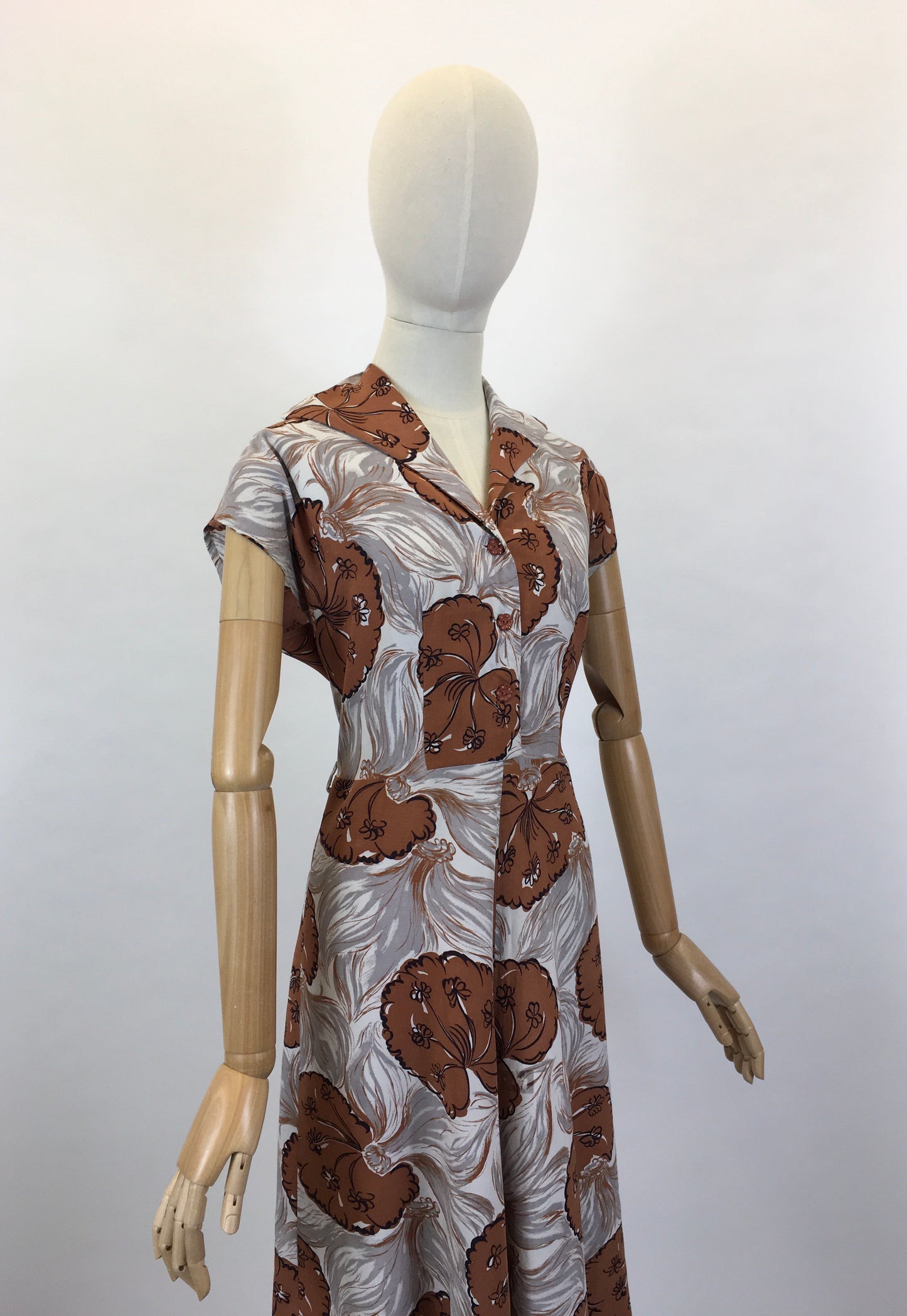 Original 1940’s Cotton Day Dress - In A Lovely Muted Colour Pallet