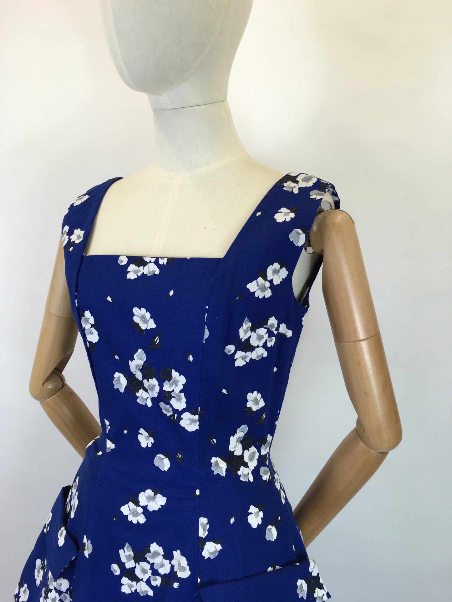 Original 1950’s STUNNING ‘ Horrockses Fashions ‘ Cotton Dress - In Rich Navy, Deep Charcoals and Soft Grey