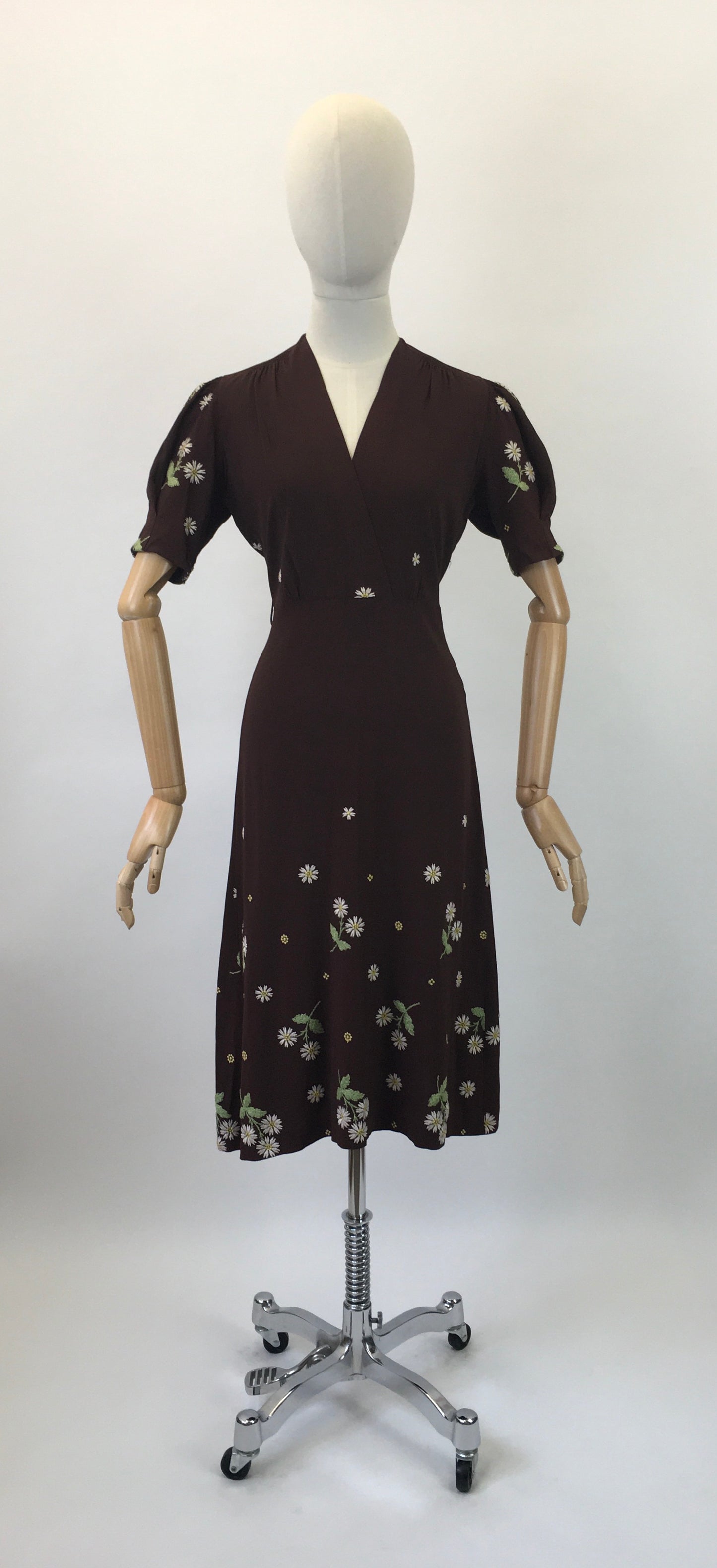 Original Sensational Late 1930's Early 1940's ' Princess Frocks' Dress - In Warm Brown & Embroidery In Yellow & Green