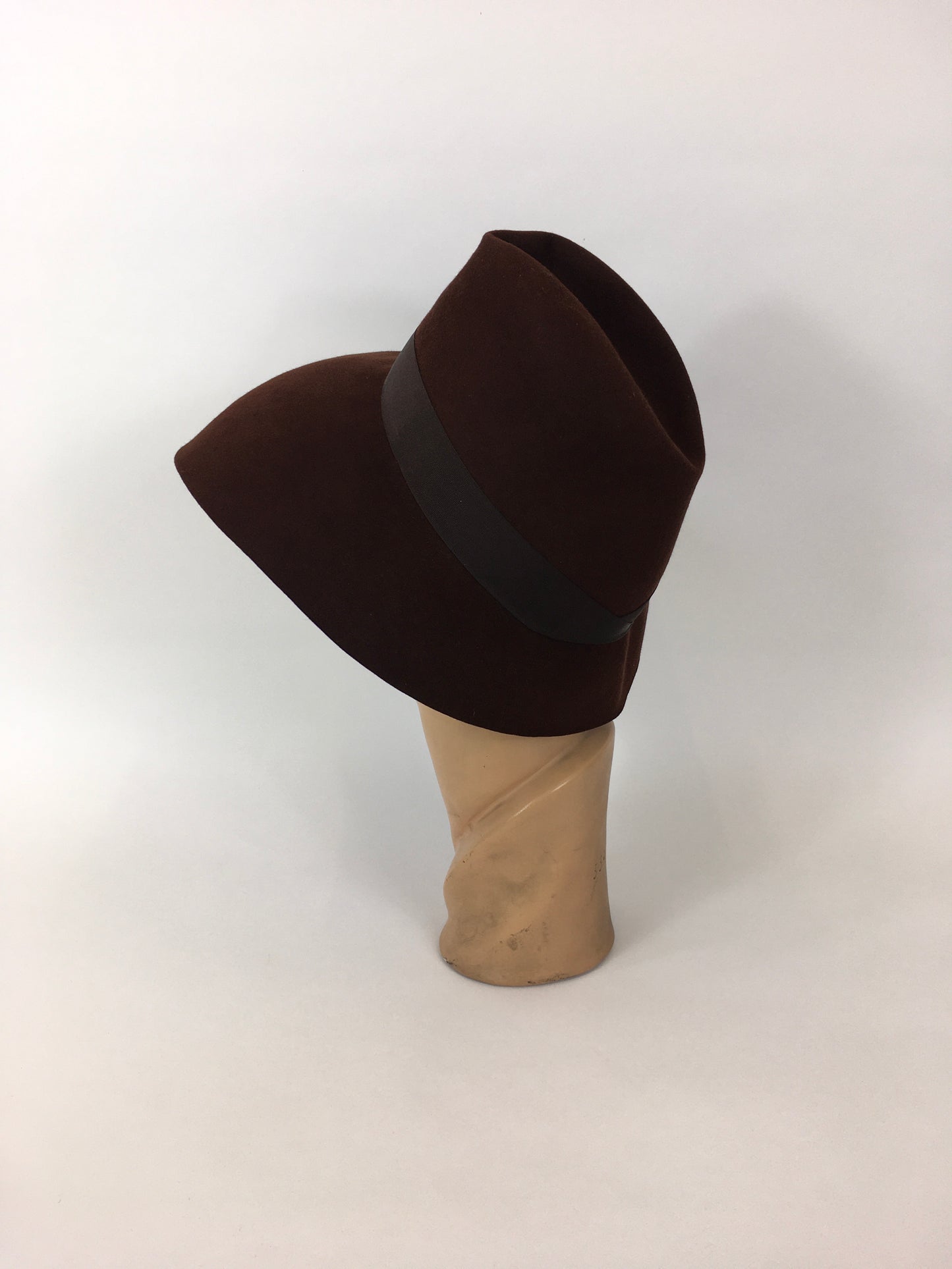 Original 1940’s STUNNING Brown Fedora - Made by ‘ Flechet’
