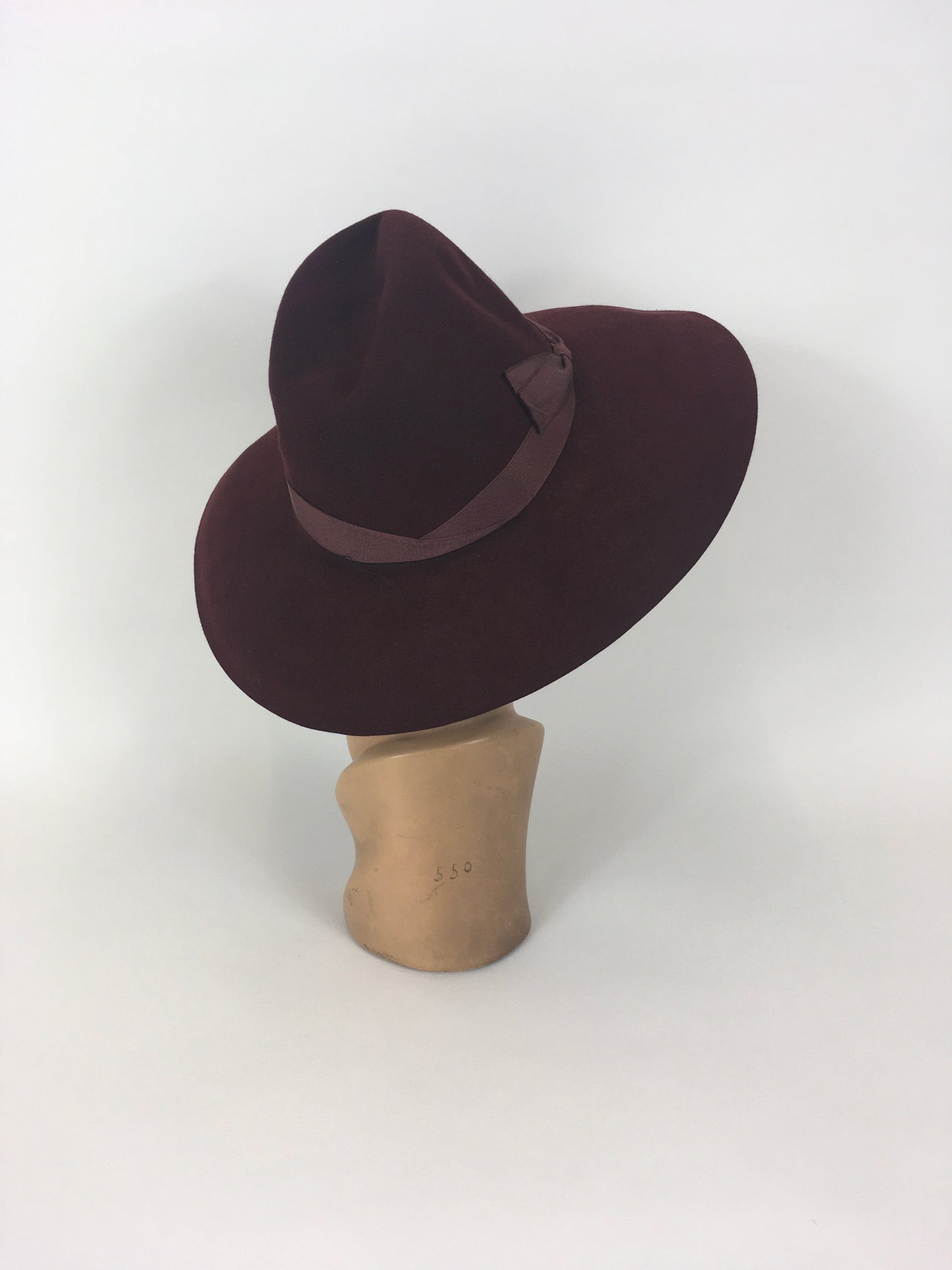 Original 1940’s SENSATIONAL Deep Wine Brimmed Fedora - With Grosgrain Ribbon Banding